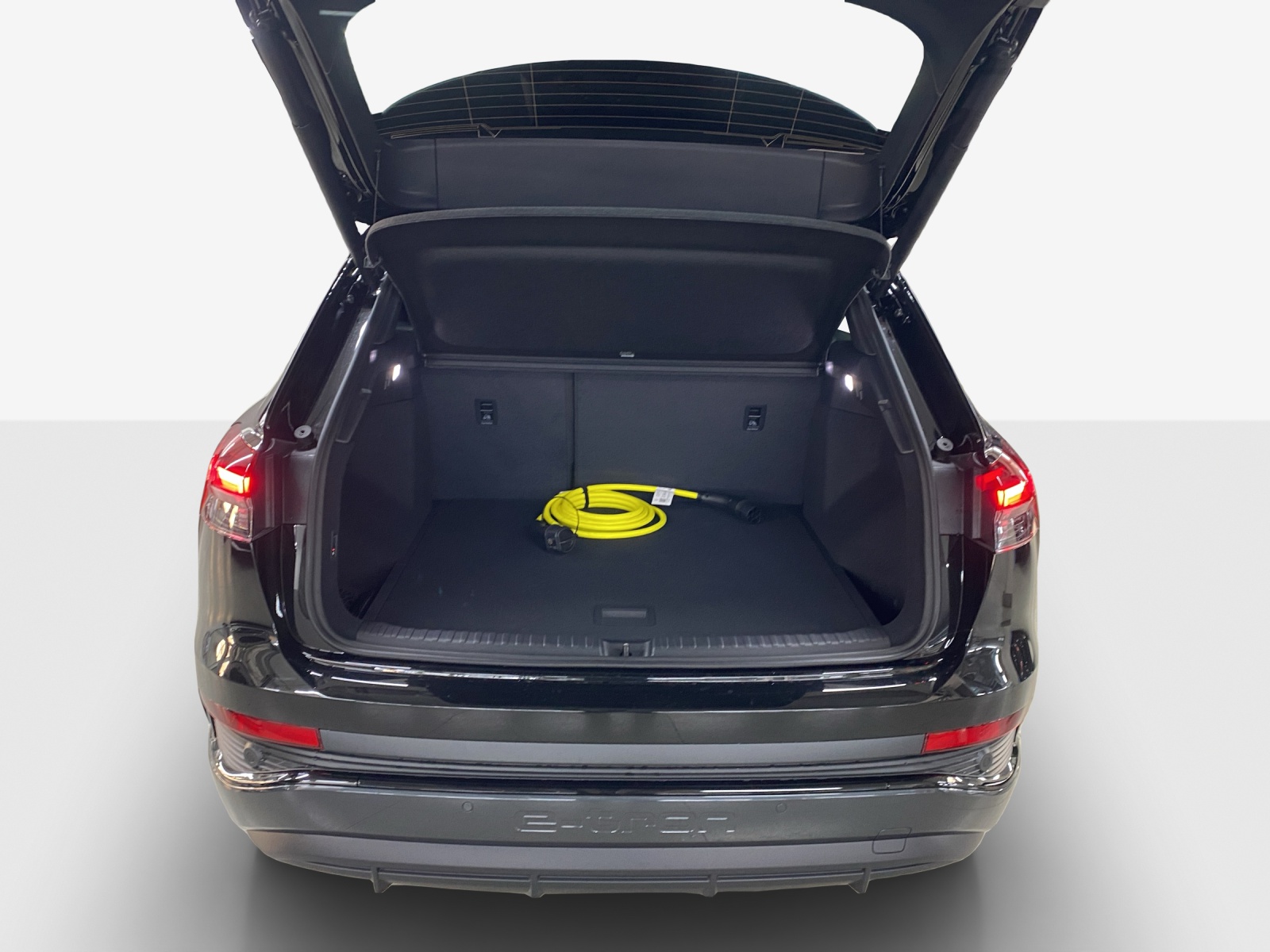 AUDI Q4 e-tron 45 Attraction quattro-image-12