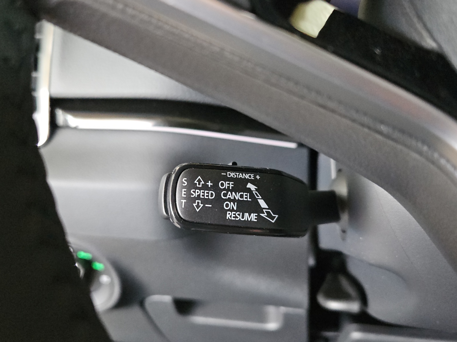 SKODA Karoq 1.5 TSI Dynamic DSG-image-12