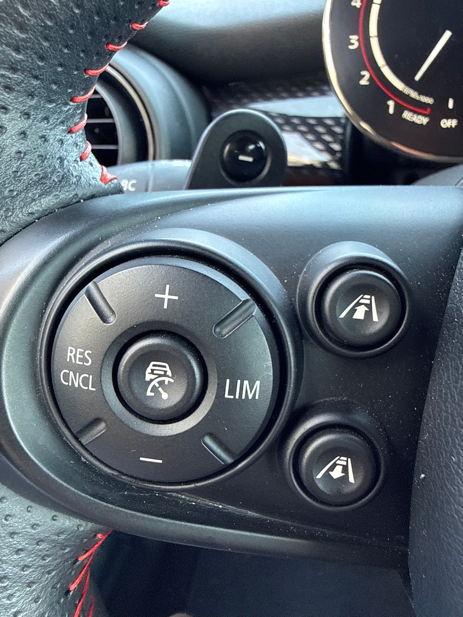 MINI Cooper John Cooper Works Cabriolet Steptronic-image-7