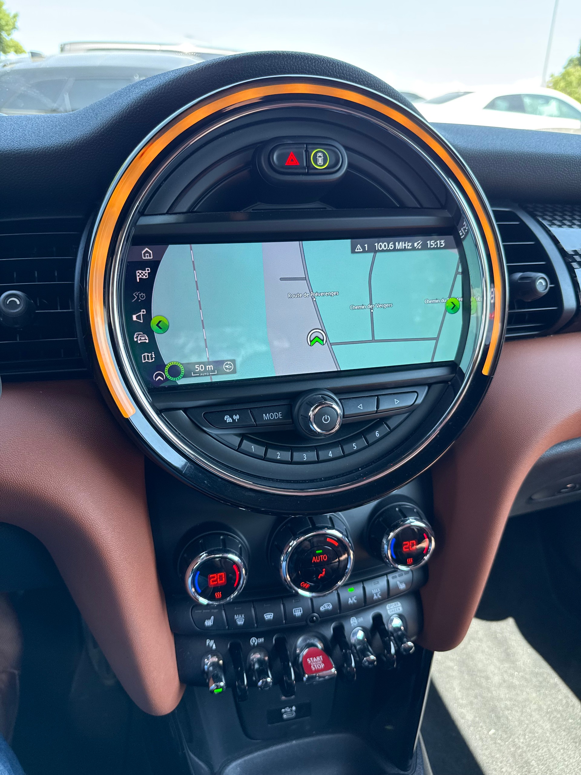 MINI Cooper John Cooper Works Cabriolet Steptronic-image-8
