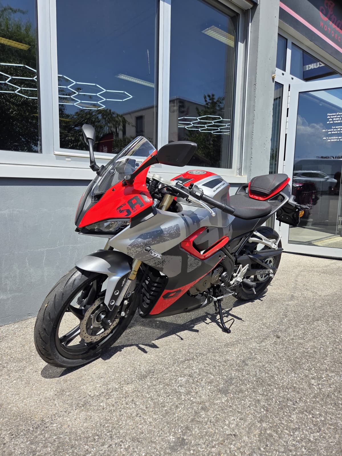 QJ SRK 125 R-image-3
