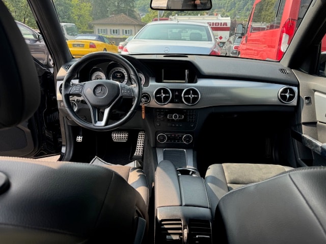 MERCEDES-BENZ GLK 220 BlueTEC 4Matic 7G-Tronic-image-10