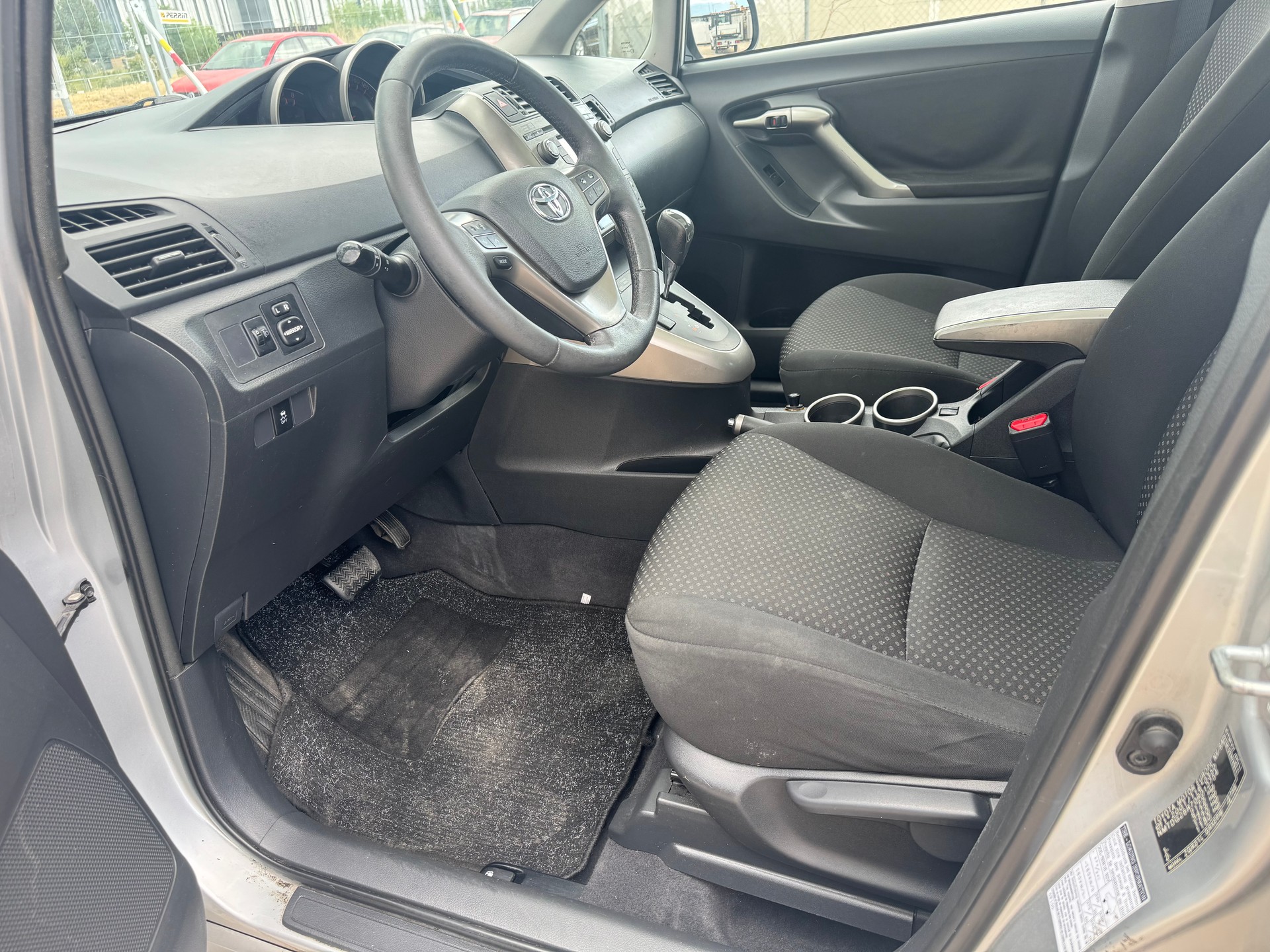 TOYOTA Verso 1.8 Linea Sol Multidrive-image-9