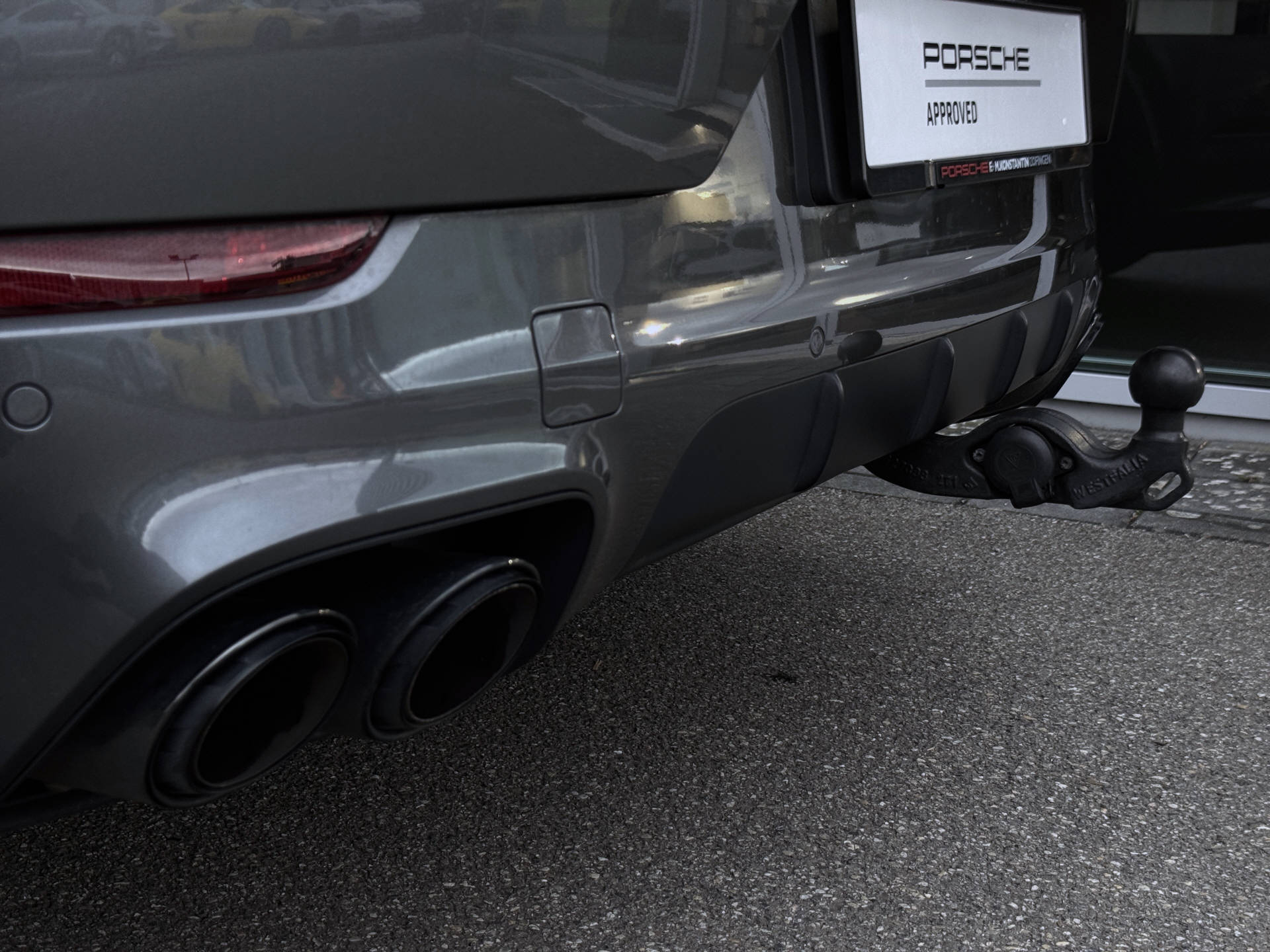 PORSCHE Cayenne GTS Coupé-image-5