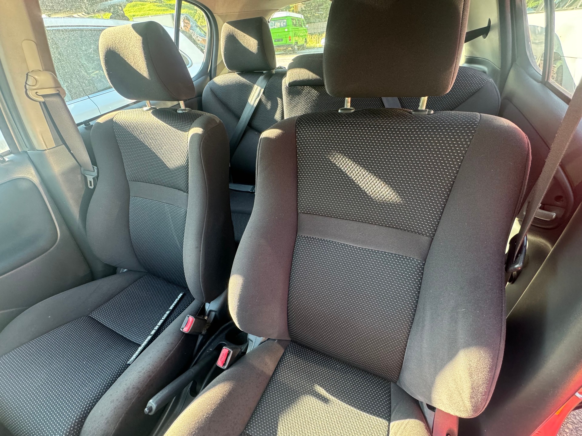 TOYOTA Yaris 1.5 TS-image-13