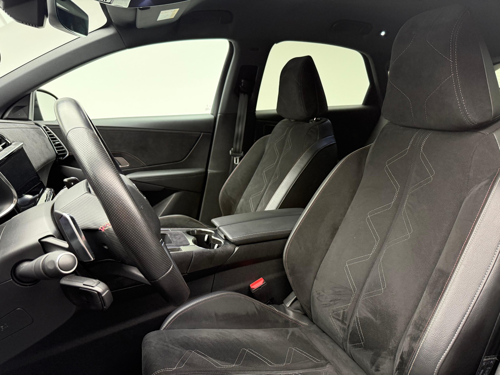 DS AUTOMOBILES 7 1.6 E-Tense Ligne Noire 4x4-image-5