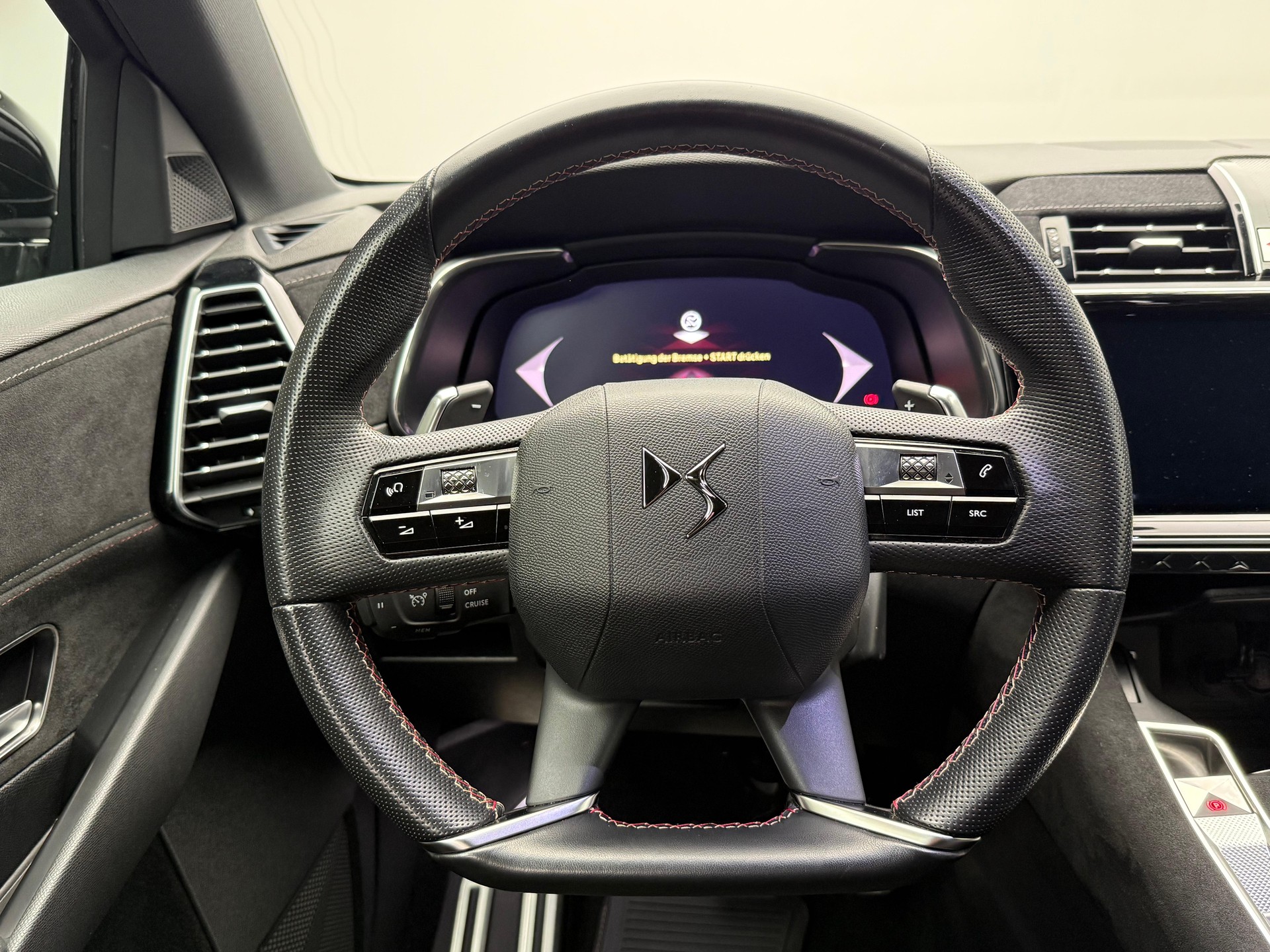 DS AUTOMOBILES 7 1.6 E-Tense Ligne Noire 4x4-image-7