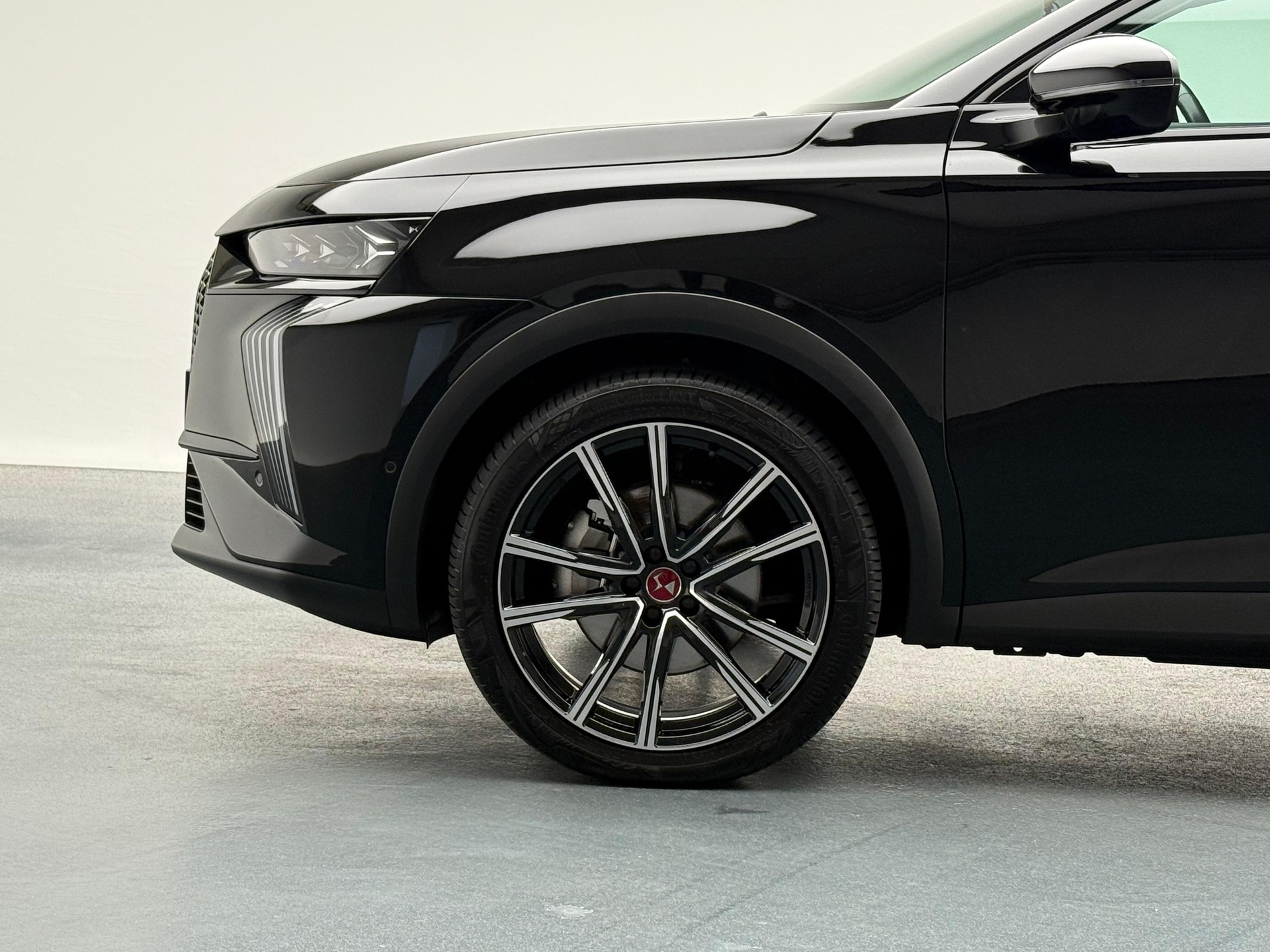 DS AUTOMOBILES 7 1.6 E-Tense Ligne Noire 4x4-image-2