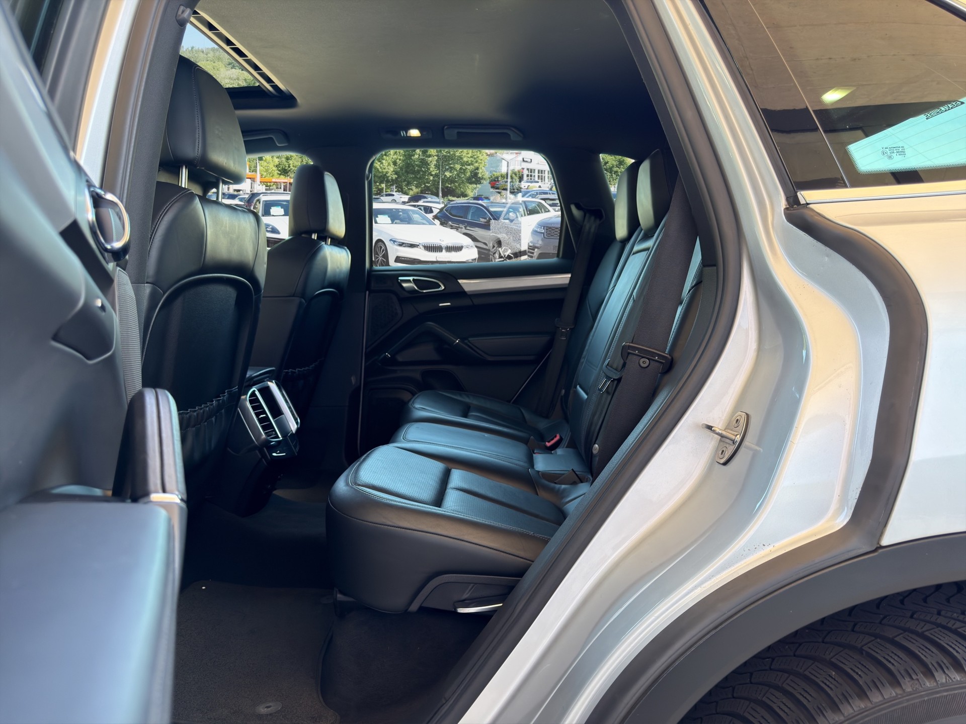 PORSCHE Cayenne S Hybrid*Frisch ab MFK,1 Jahr oder 20000km Garantie*-image-13