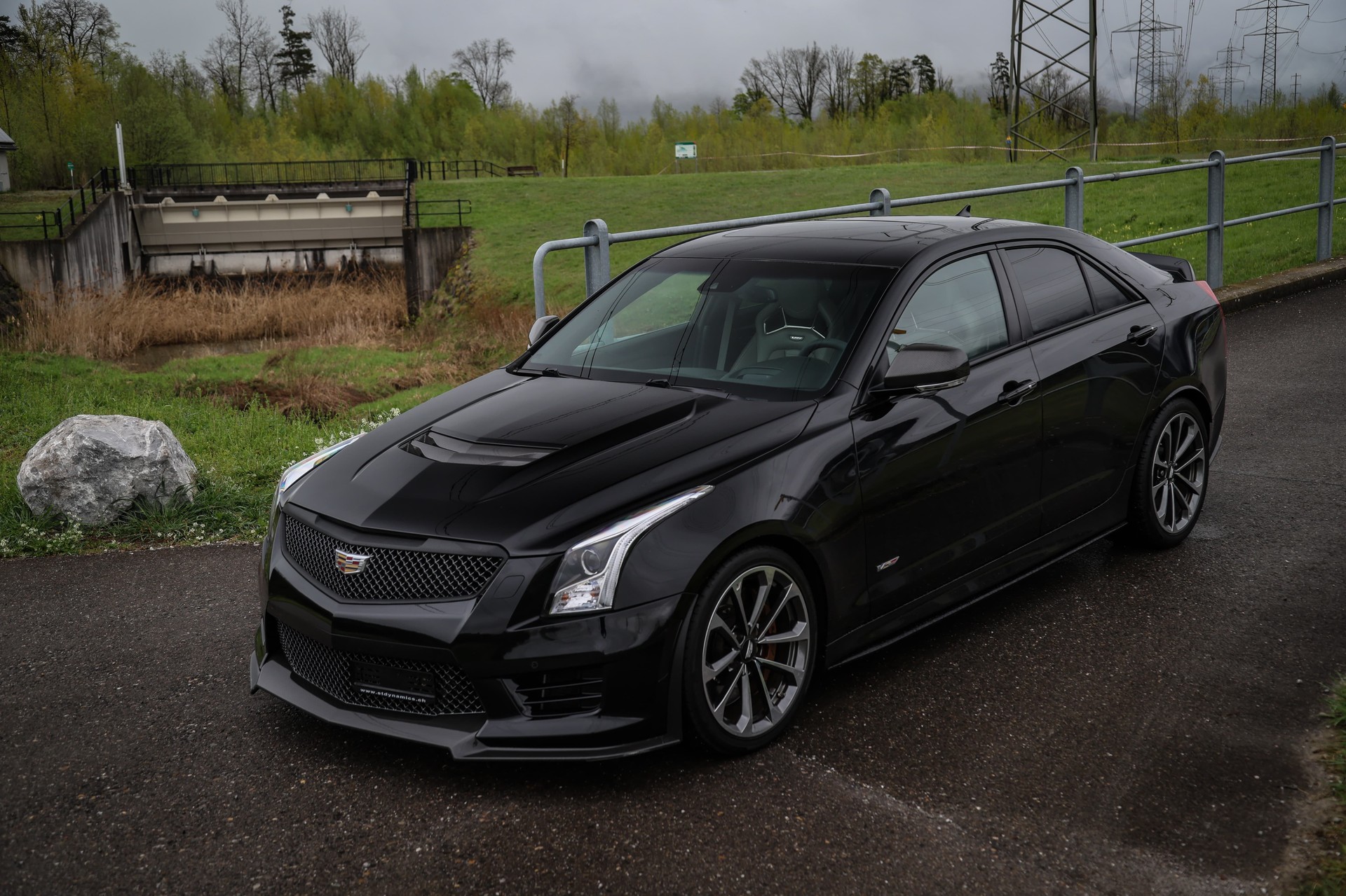 CADILLAC ATS-V Sedan 3.6 Twin Turbo Automatic-image-3