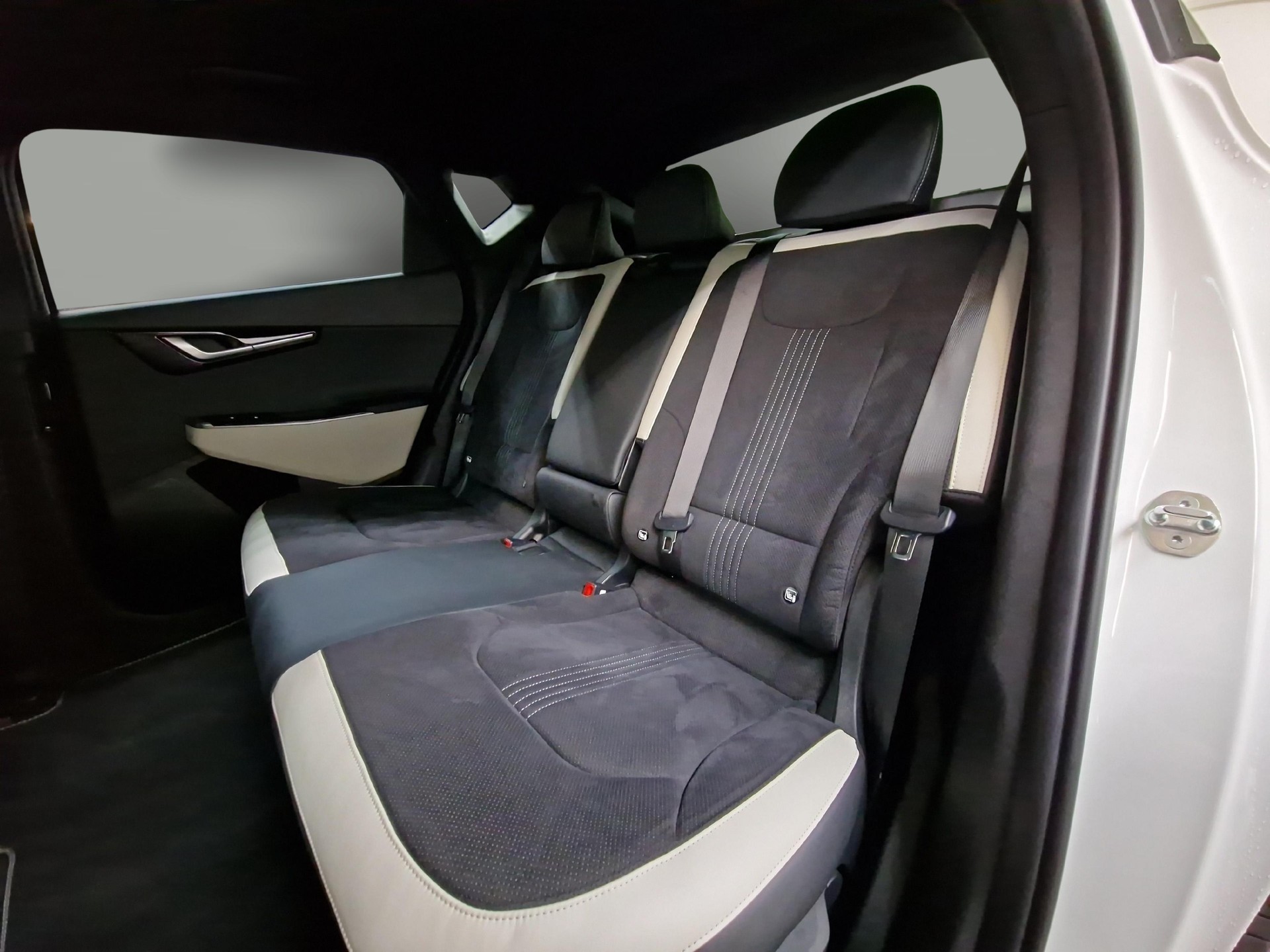 KIA EV6 77 kWh GT-Line 4x4-image-10