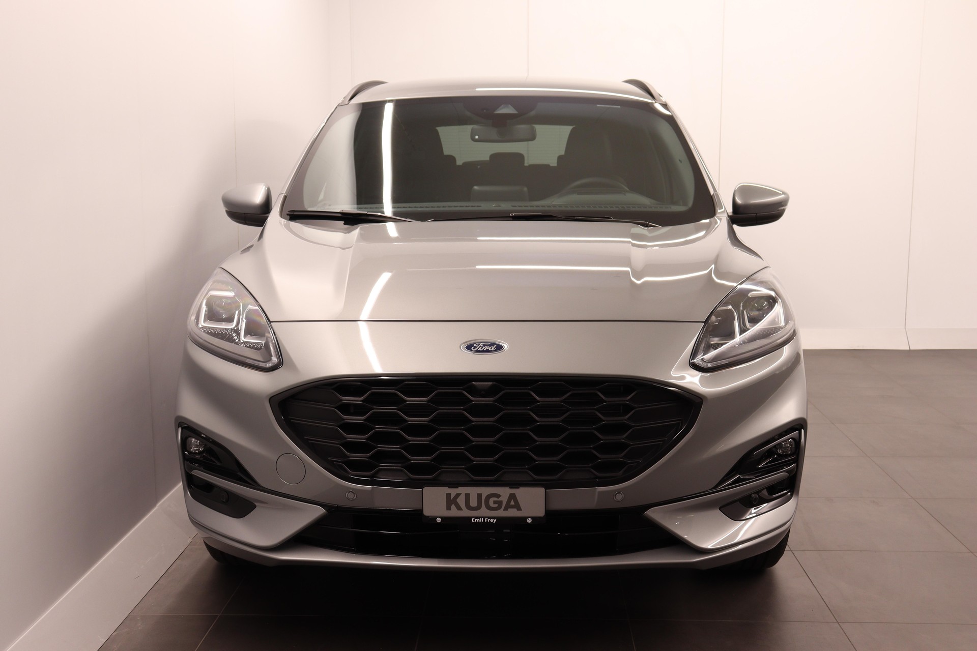 FORD Kuga 2.5 Plug-in Hybrid ST-Line-showroom-element-2