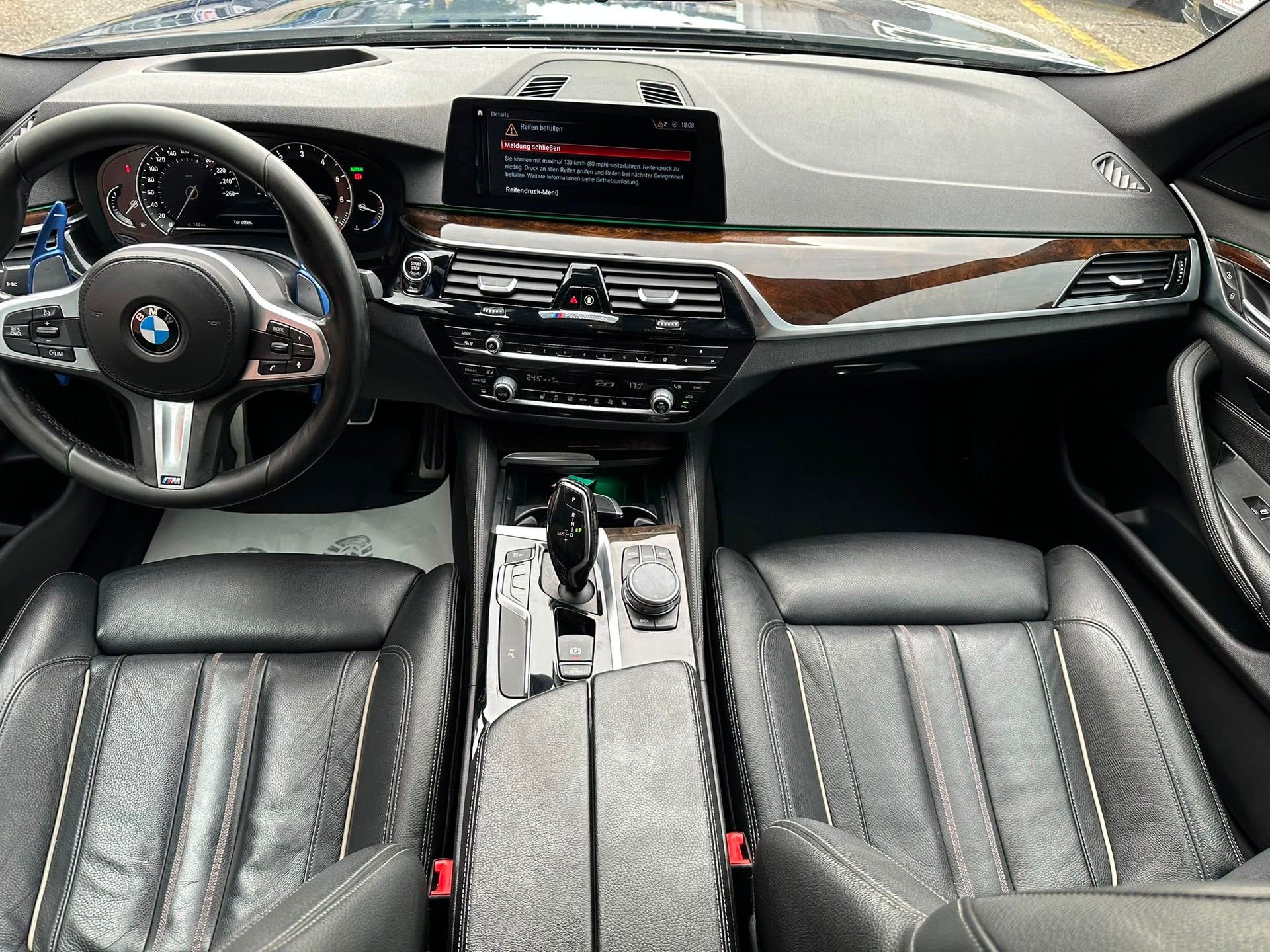 BMW 530i xDrive Steptronic-image-10