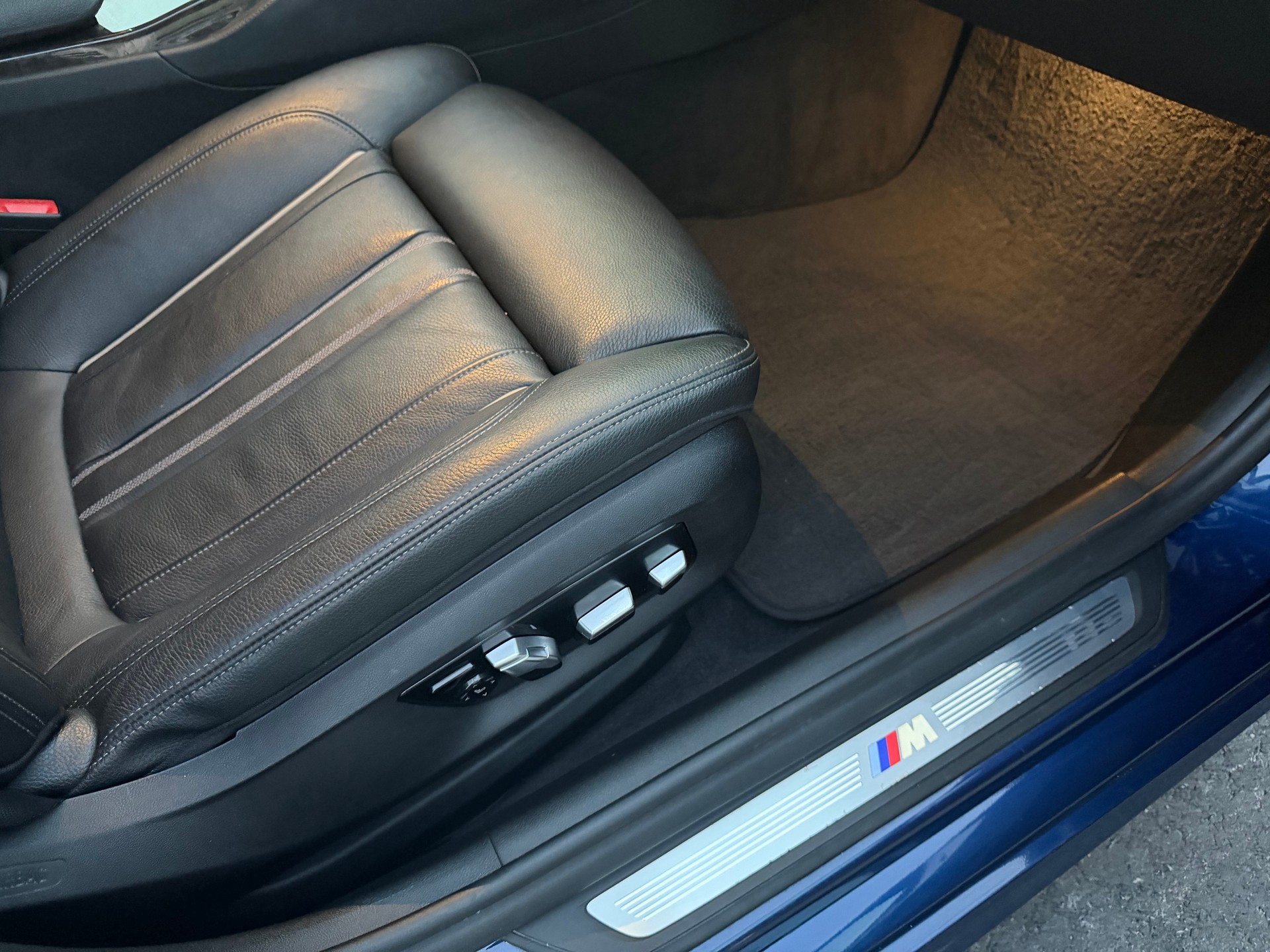 BMW 530i xDrive Steptronic-image-13