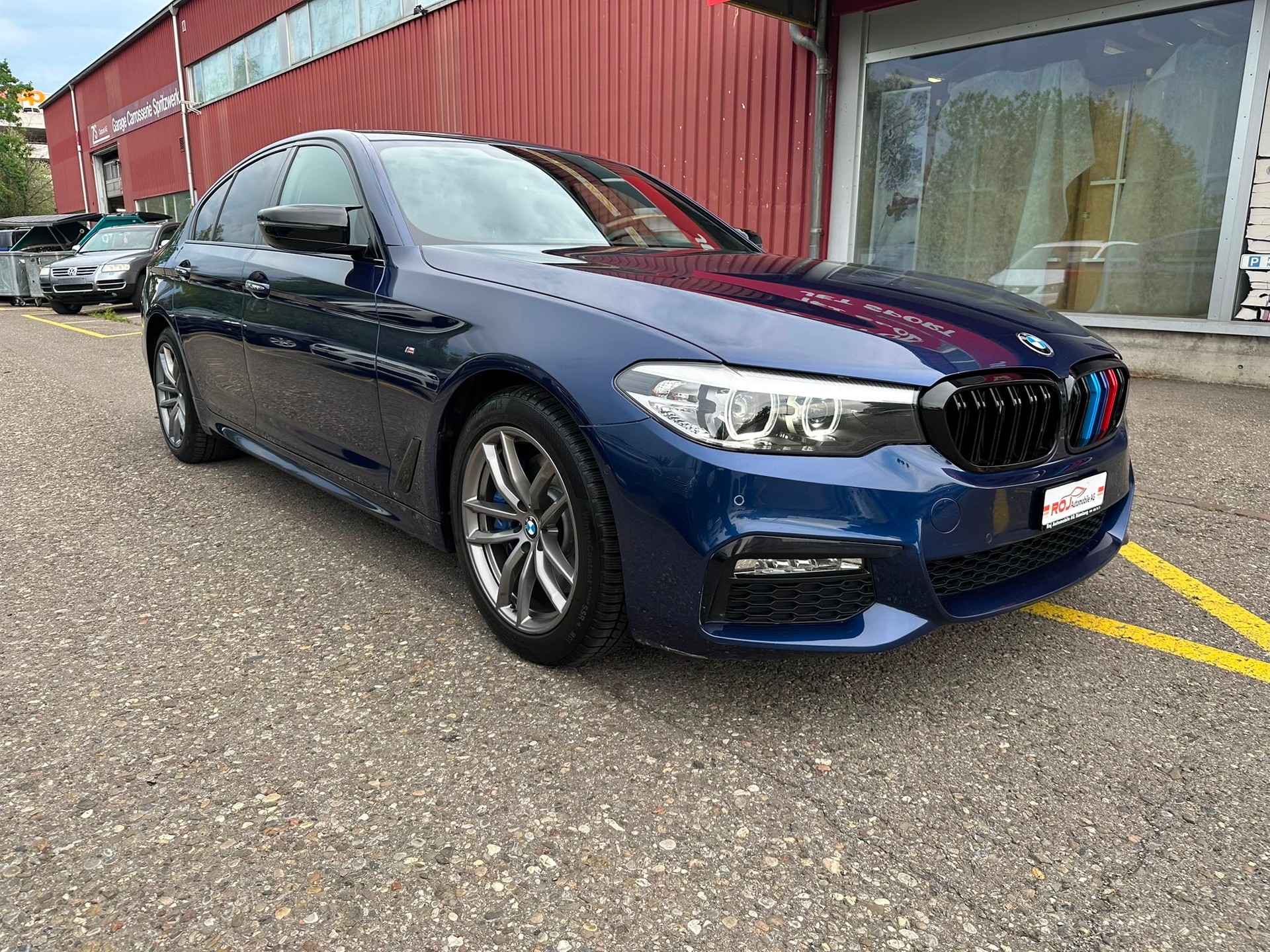 BMW 530i xDrive Steptronic-image-3