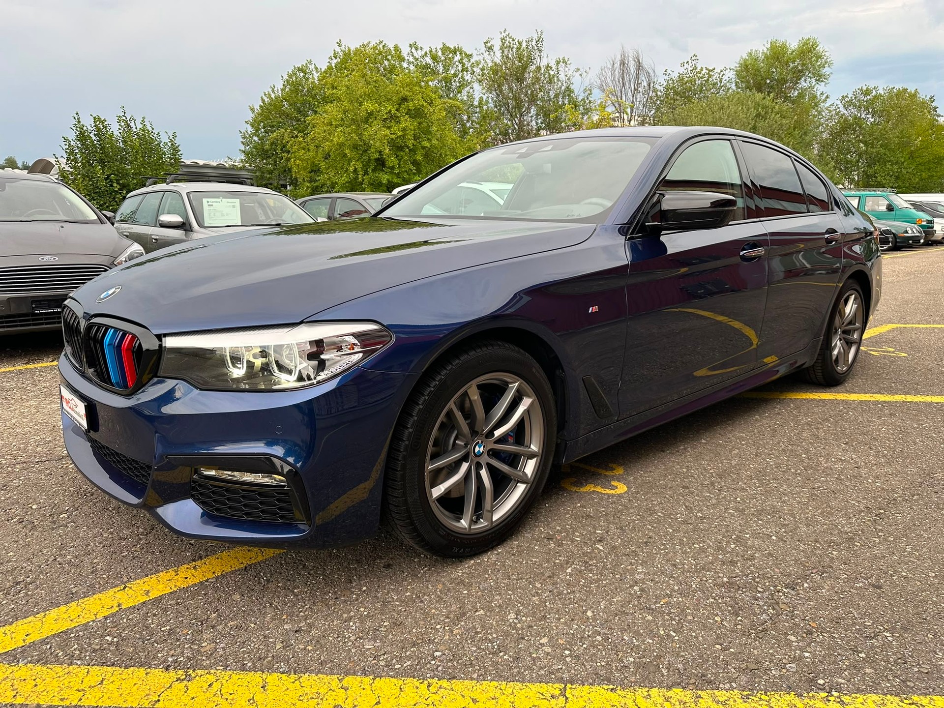 BMW 530i xDrive Steptronic-image-1