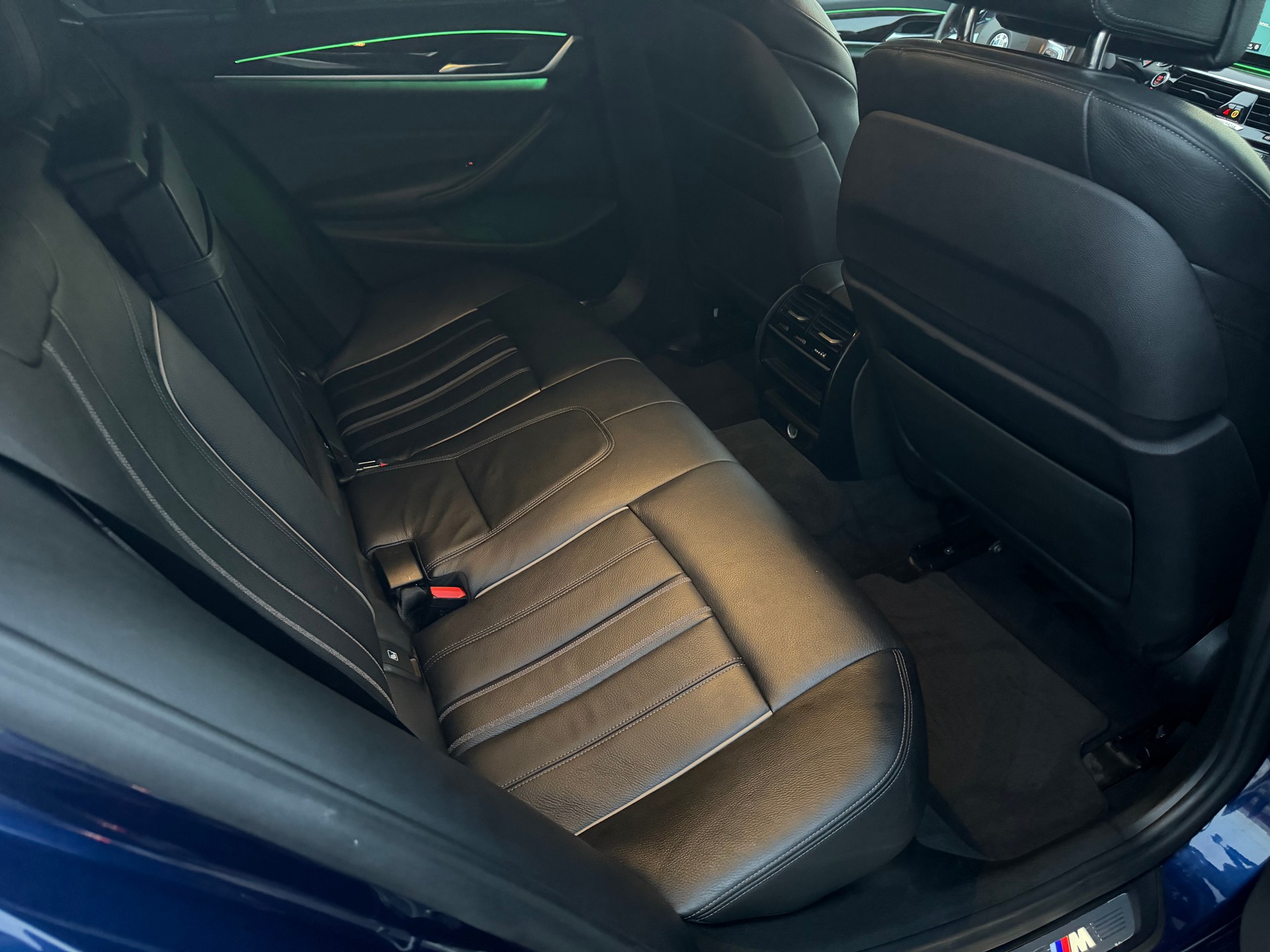 BMW 530i xDrive Steptronic-image-11