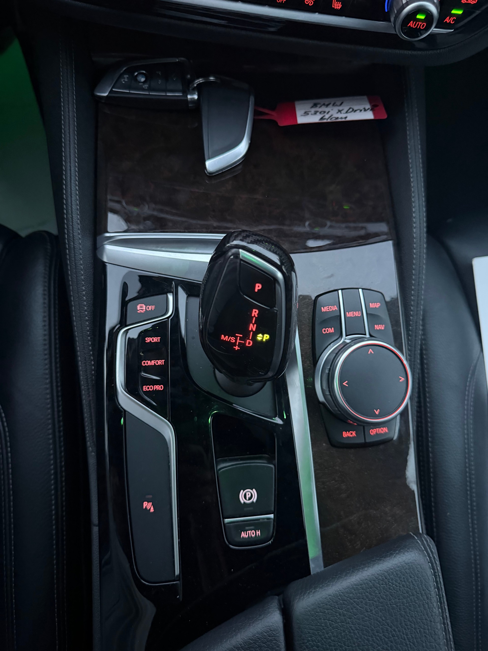 BMW 530i xDrive Steptronic-image-14