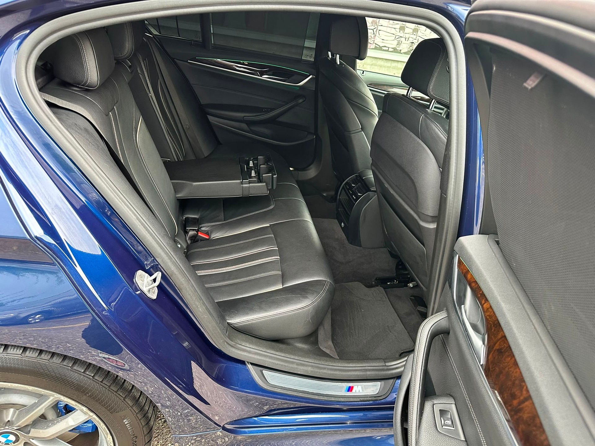 BMW 530i xDrive Steptronic-image-12