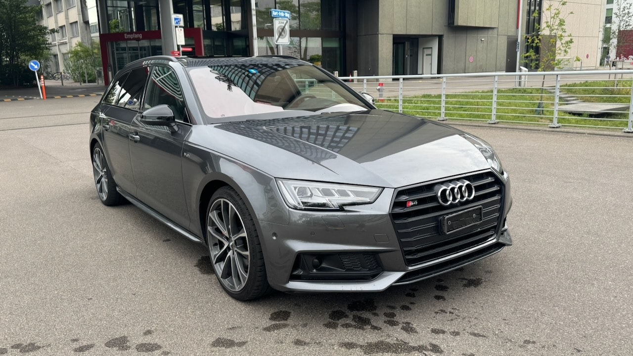 AUDI 3.0 V6 TFSI quattro S-Tronic-image-0