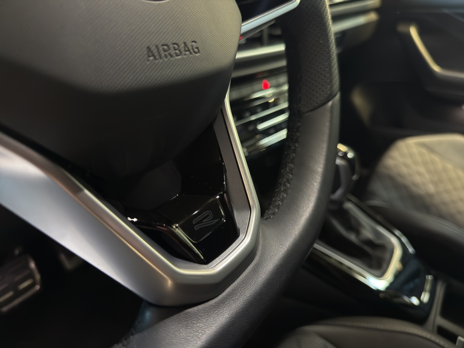 VW T-Roc 1.5 TSI EVO R-Line DSG-image-14