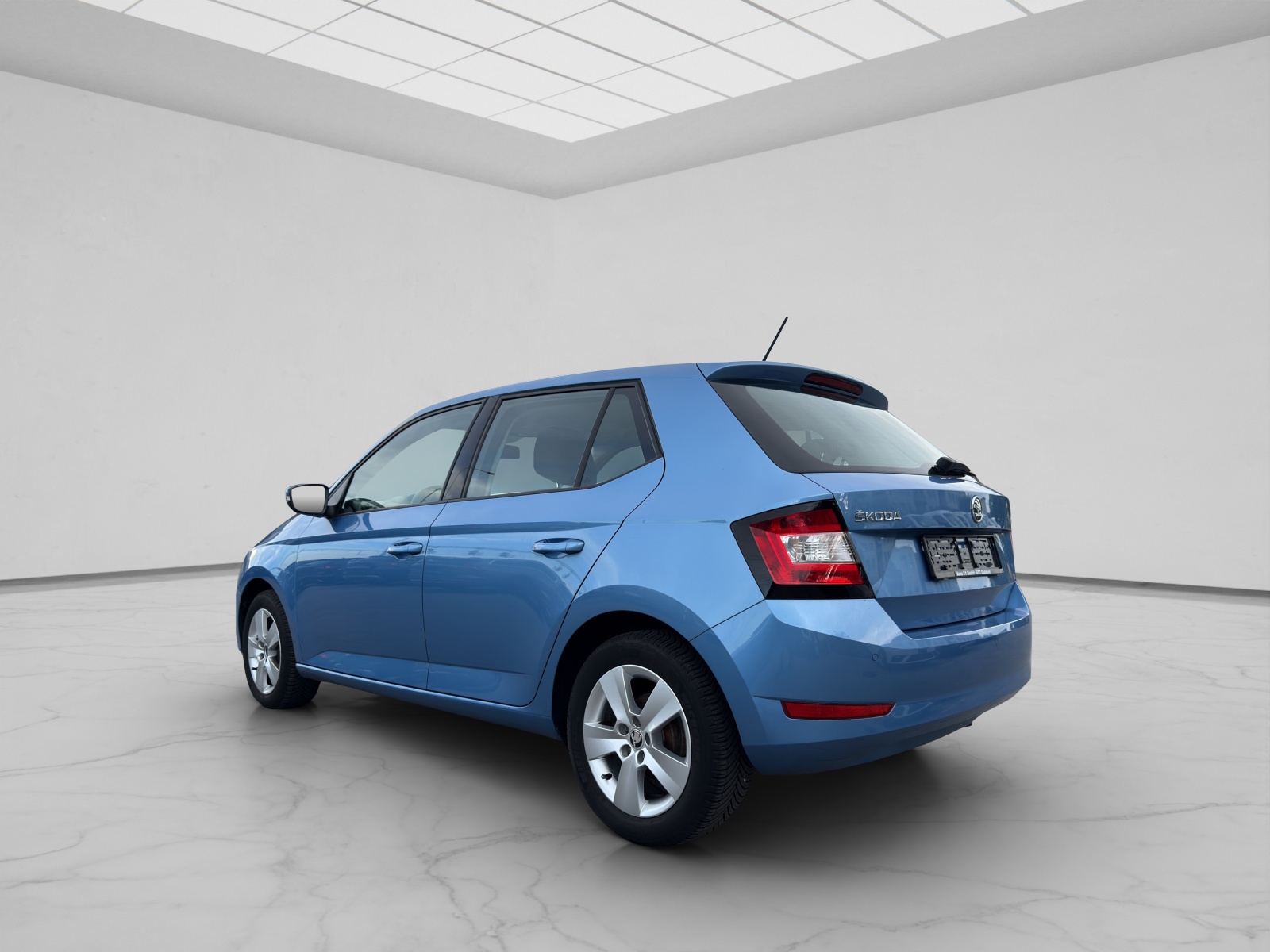 SKODA Fabia 1.0 MPI Ambition-image-3