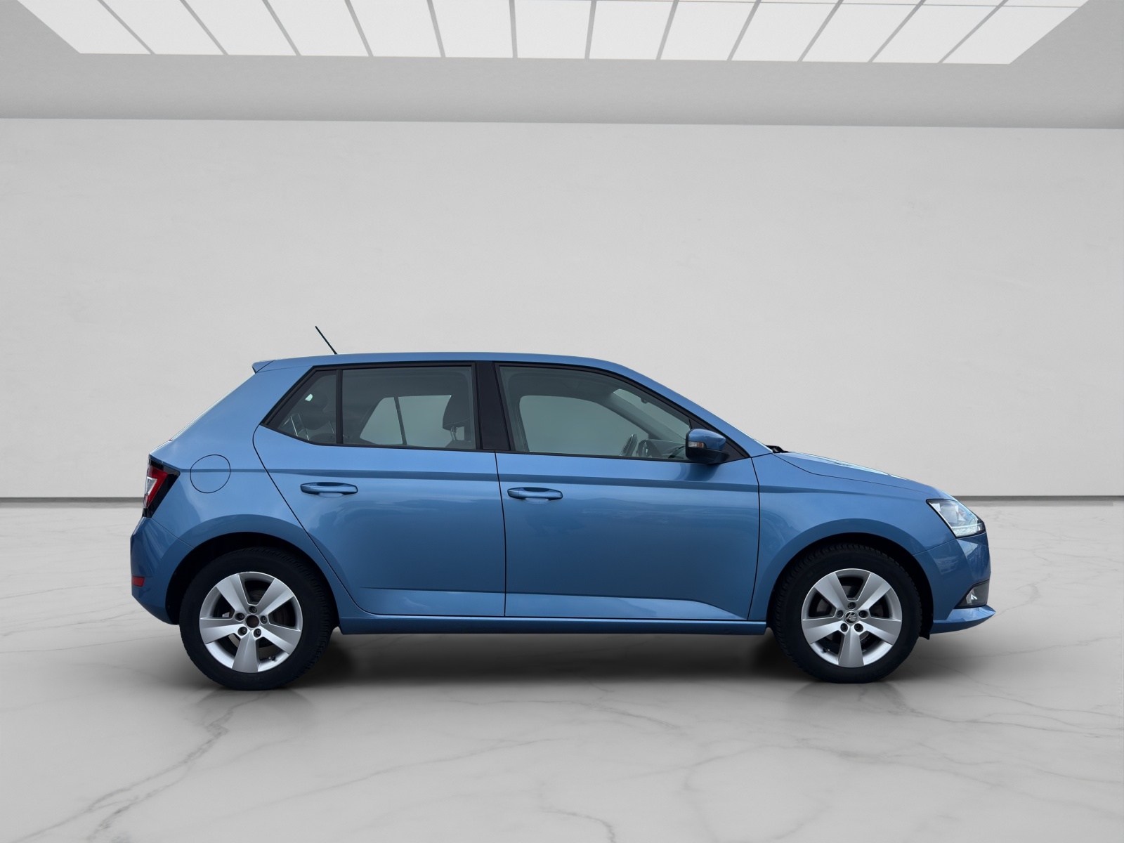SKODA Fabia 1.0 MPI Ambition-image-6
