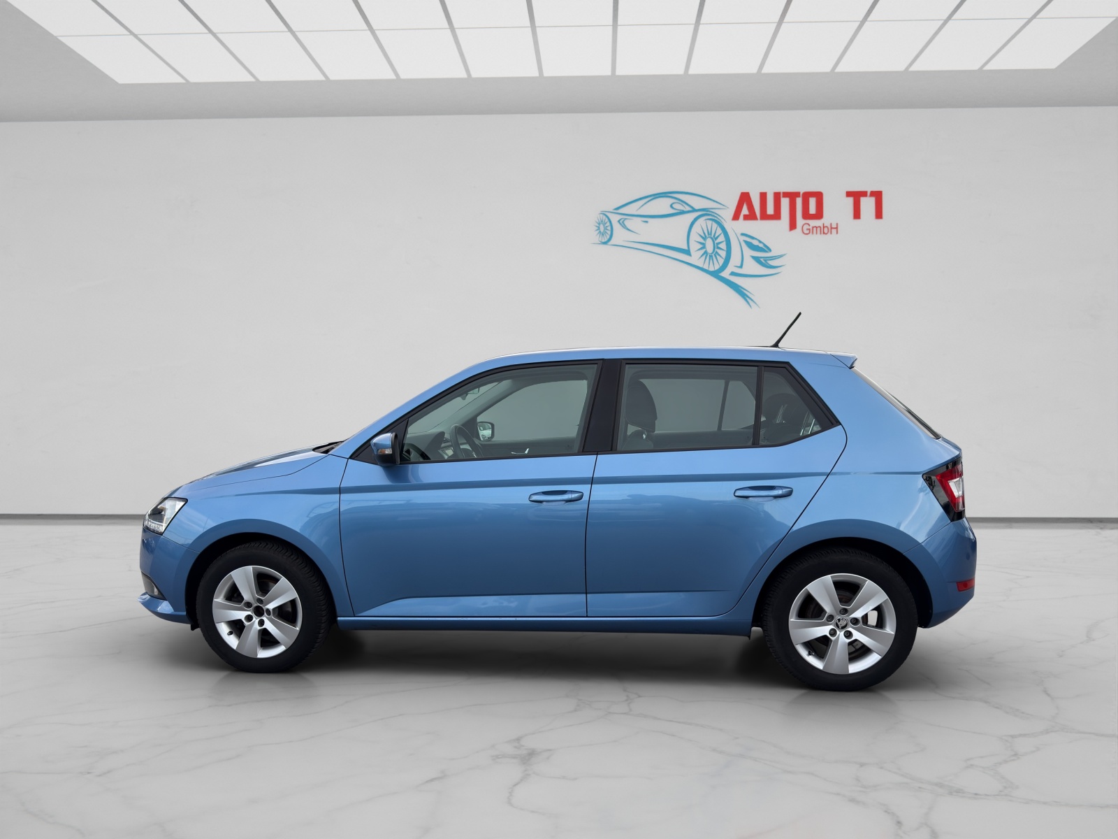 SKODA Fabia 1.0 MPI Ambition-image-2
