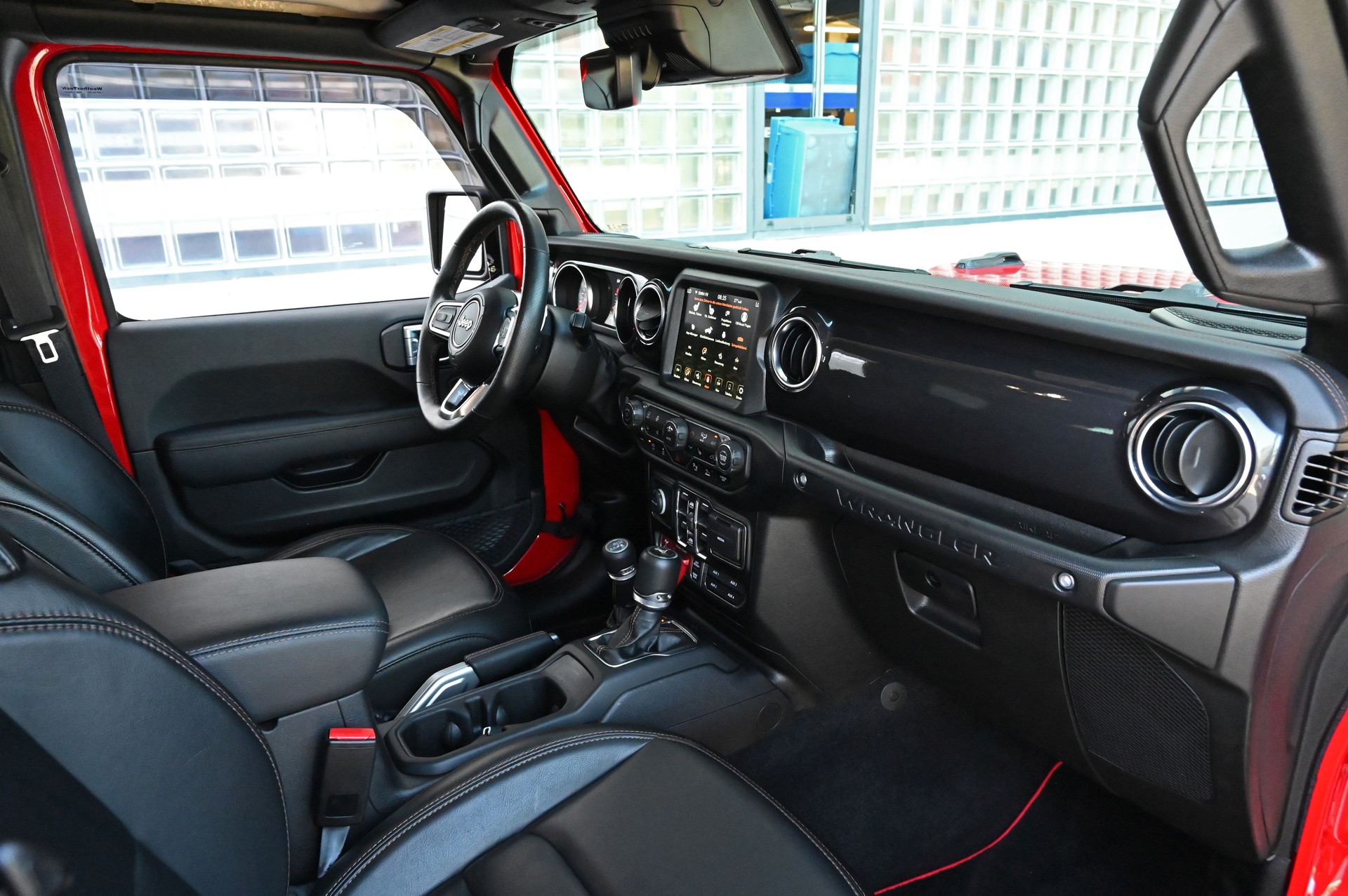 JEEP Wrangler Rubicon 392 6.4 V8-image-22