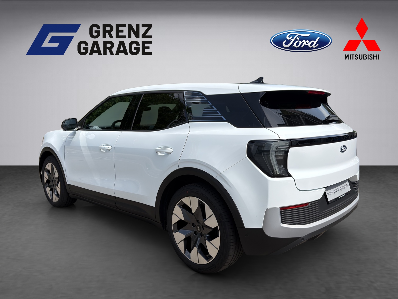 FORD Explorer Extended Range Premium-image-2