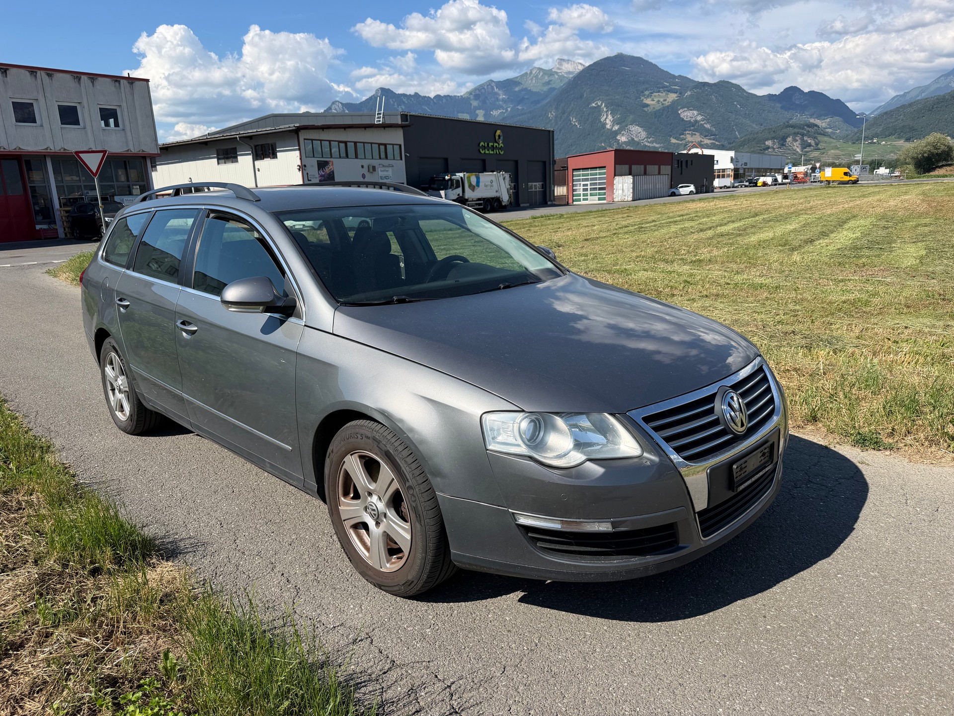 VW Passat Variant 1.8 TSI Sportline Tiptronic-image-1