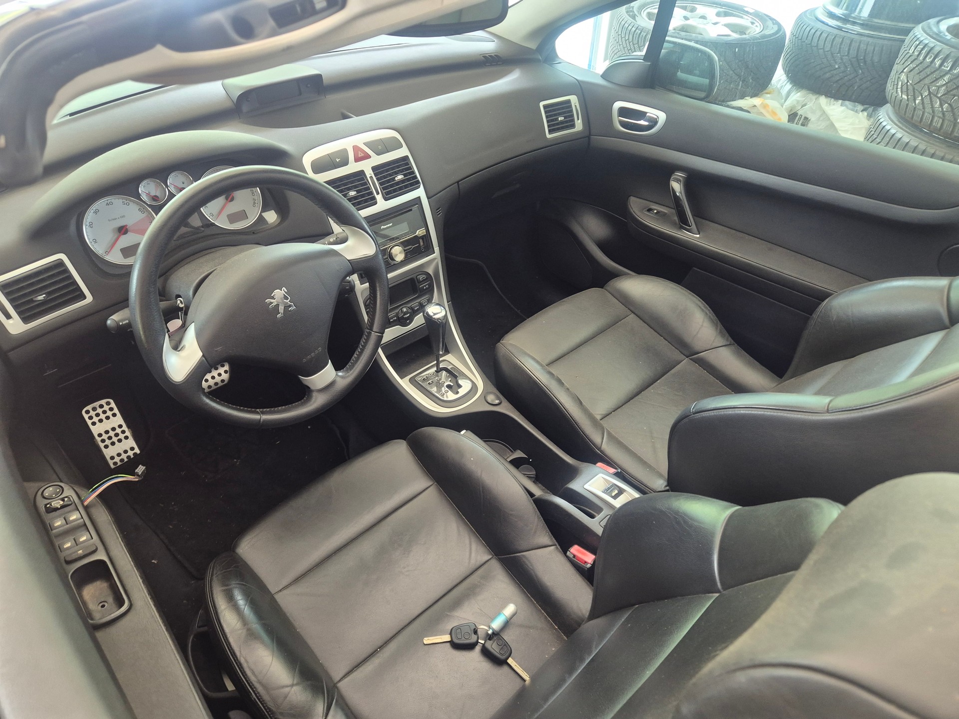 PEUGEOT 307 CC 2.0 16V-image-4