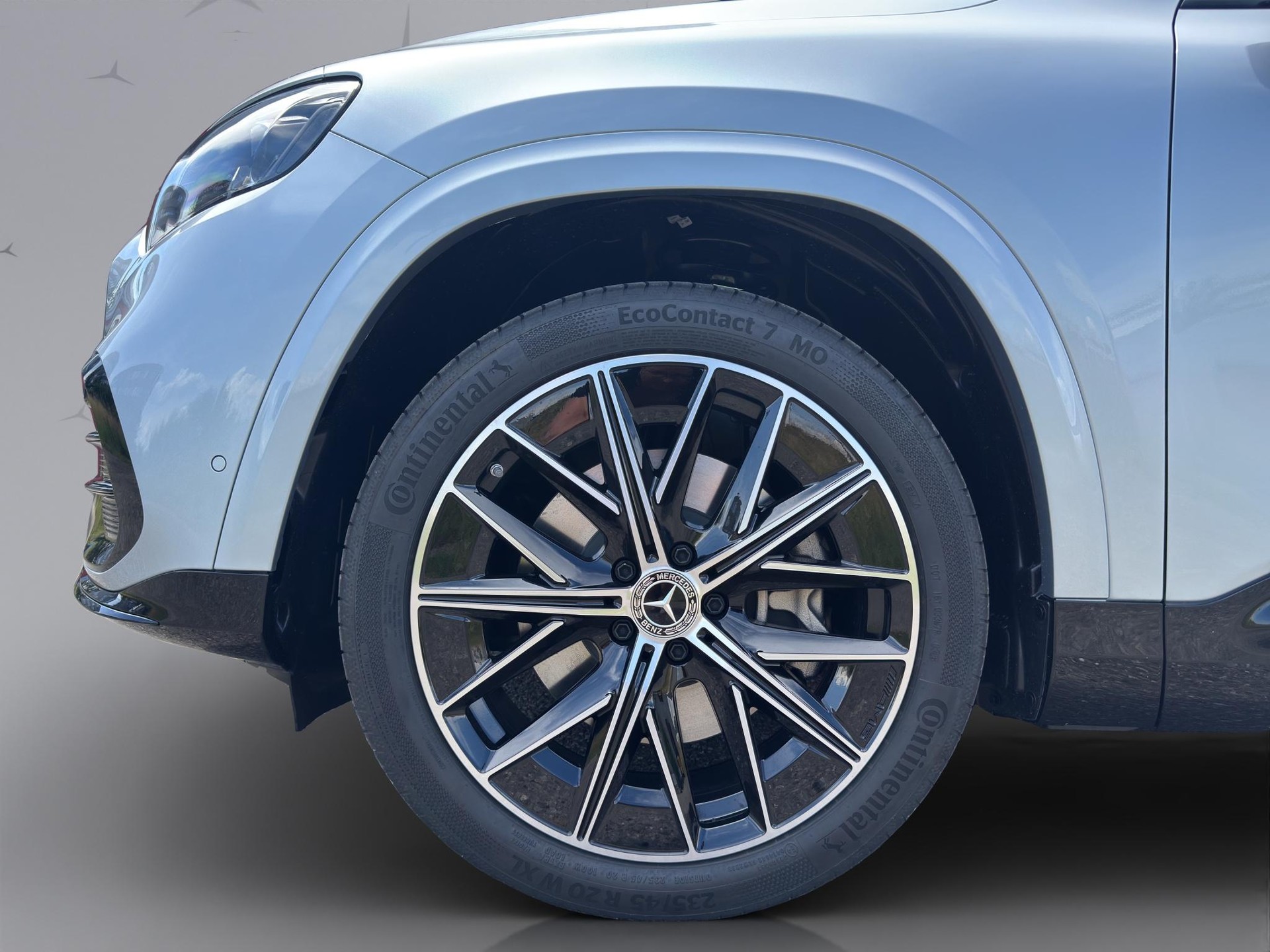 MERCEDES-BENZ GLB 350 4matic-showroom-element-3