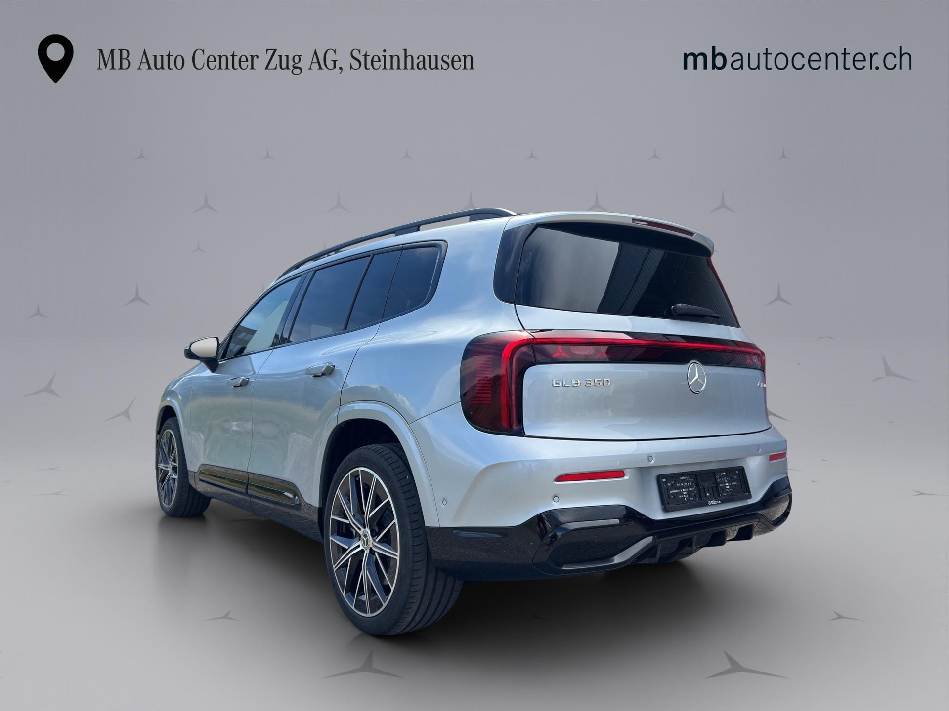 MERCEDES-BENZ GLB 350 4matic-image-3