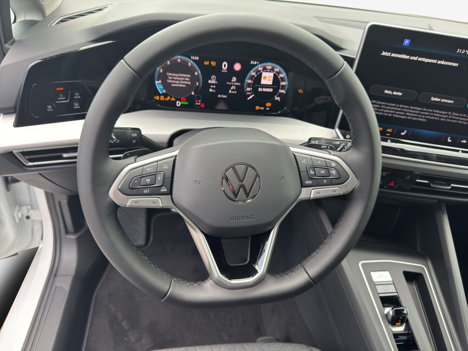 VW Golf UNITED 1.5eTSI 115PS-image-9