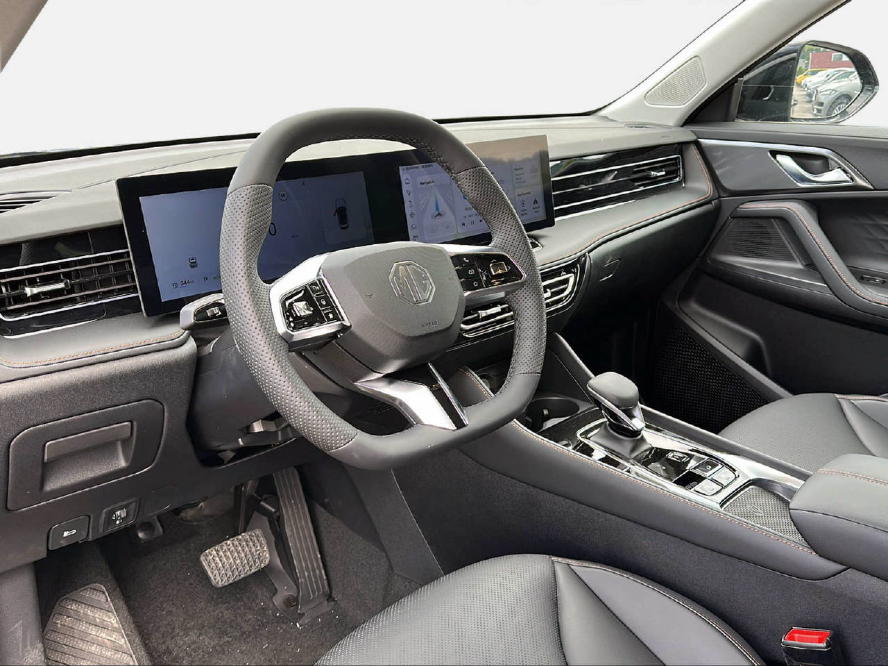 MG HS 1.5 Hybrid Luxury-image-11