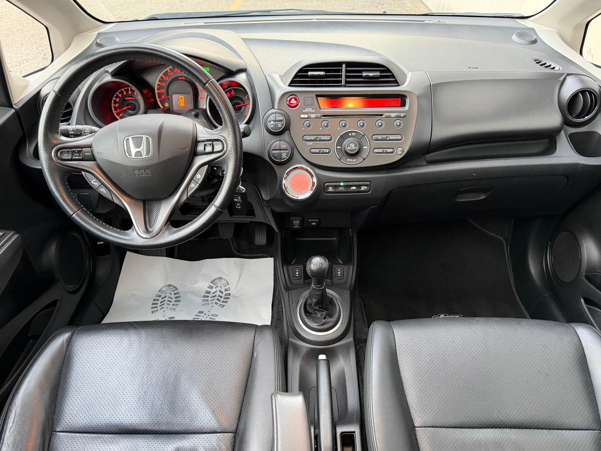 HONDA Jazz 1.4i Exclusive-image-10