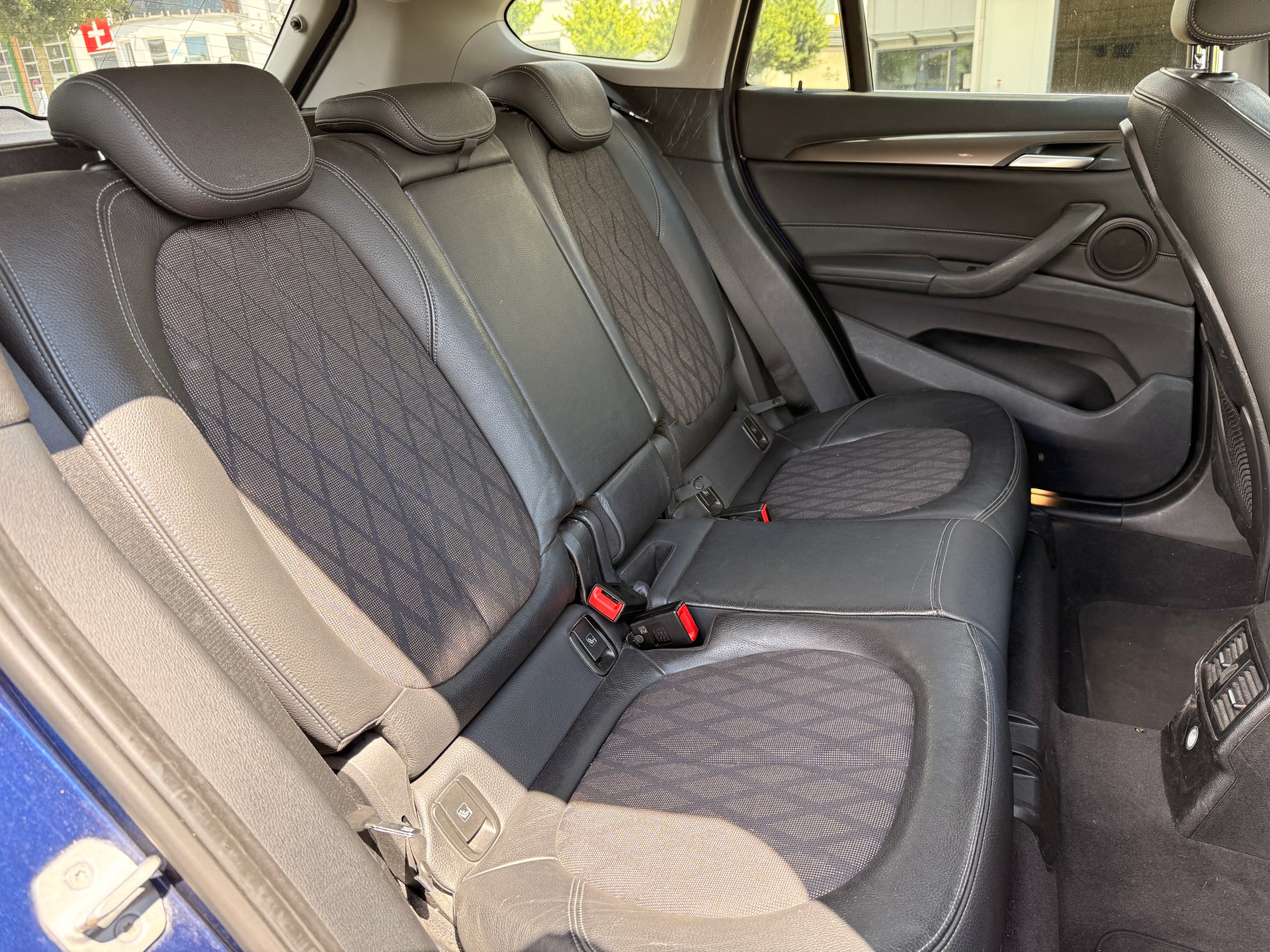 BMW X1 xDrive 25d xLine Steptronic-image-12
