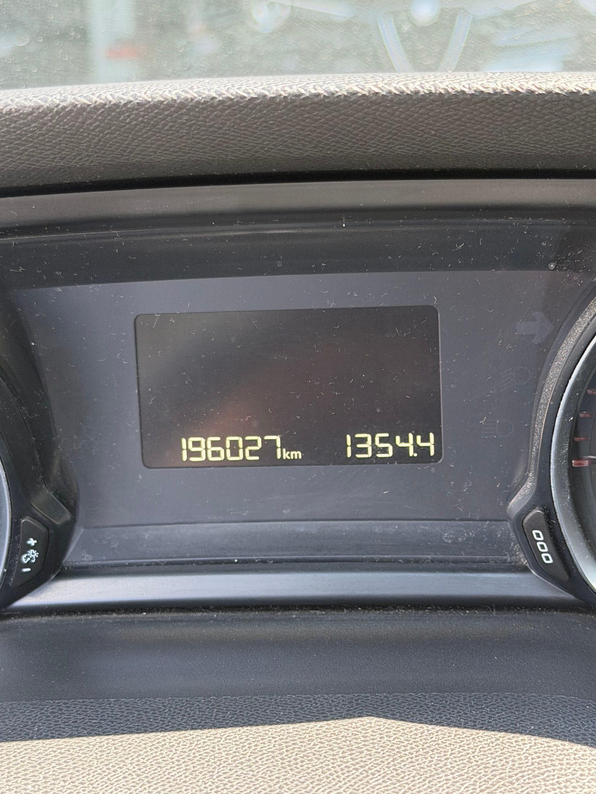 PEUGEOT 308 1.6 e-HDI Allure-image-12