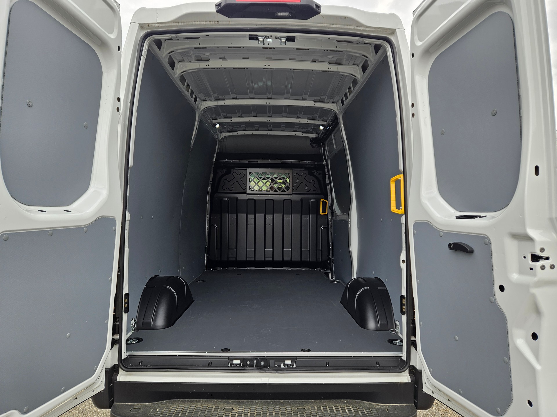 IVECO 35S16V kurz court AUTOMAT 156 ps preis ohne steuer-image-5