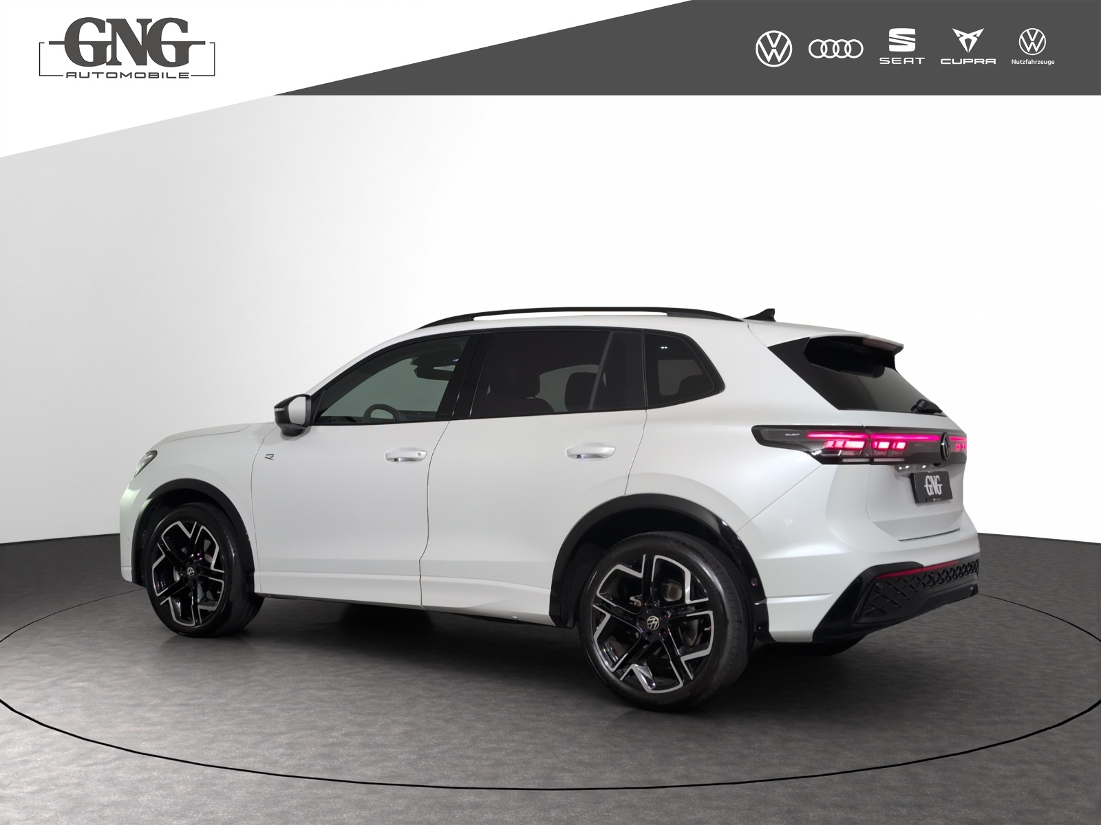 VW Tiguan 2.0 TDI SCR R-Line 4Motion DSG-image-1