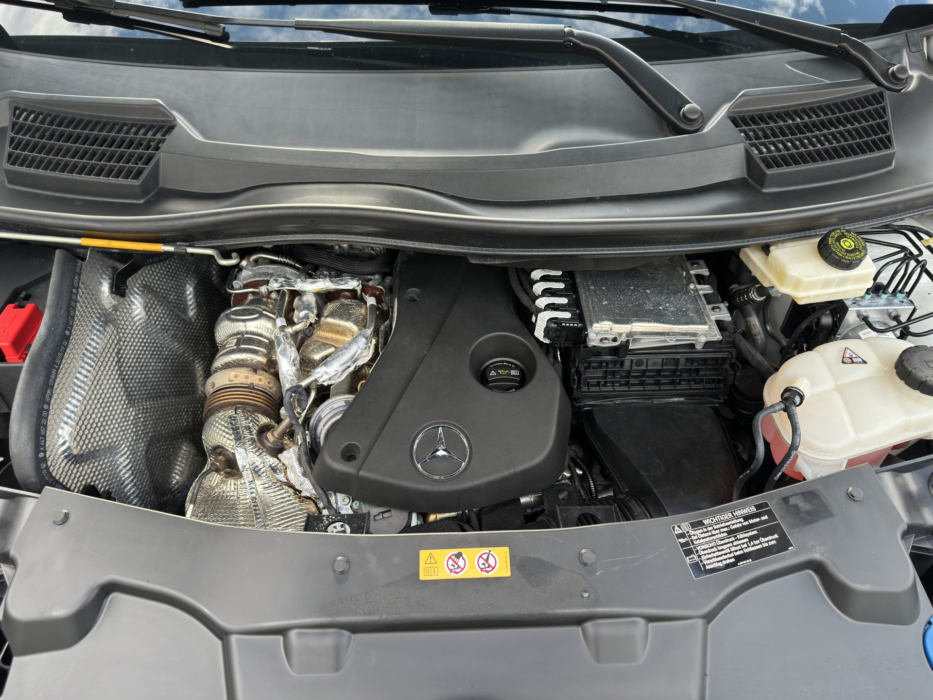 MERCEDES-BENZ Vito 114 CDI Lang Pro Tourer 9G-Tronic-image-17