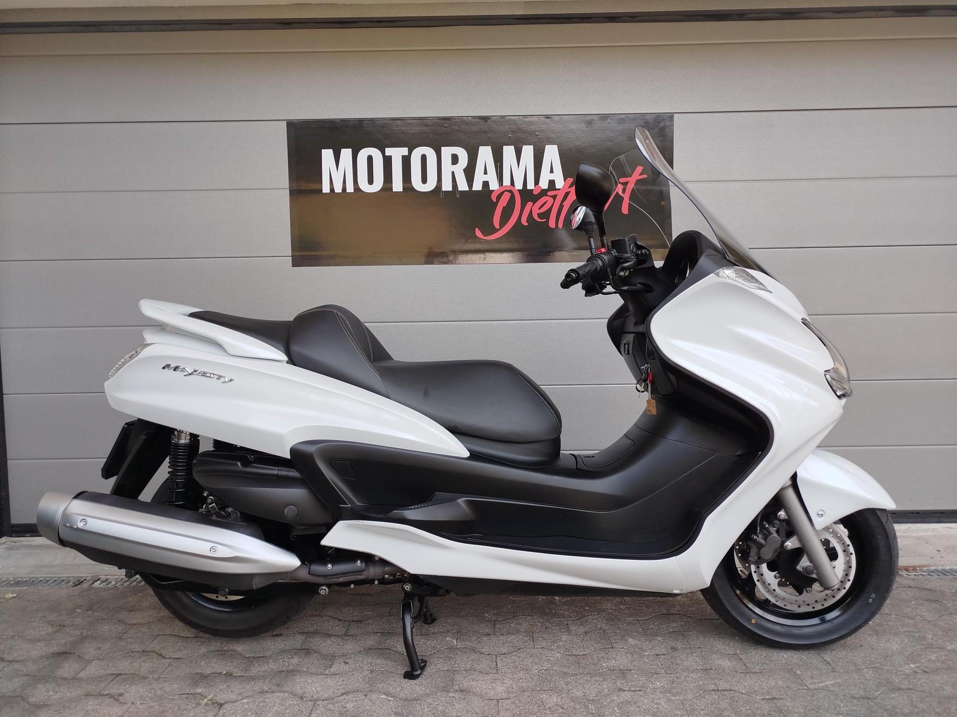 YAMAHA YP 400