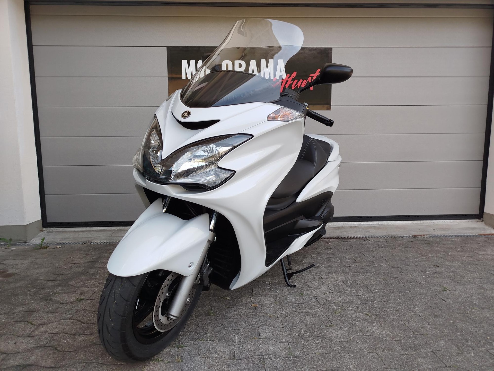 YAMAHA YP 400-showroom-element-3