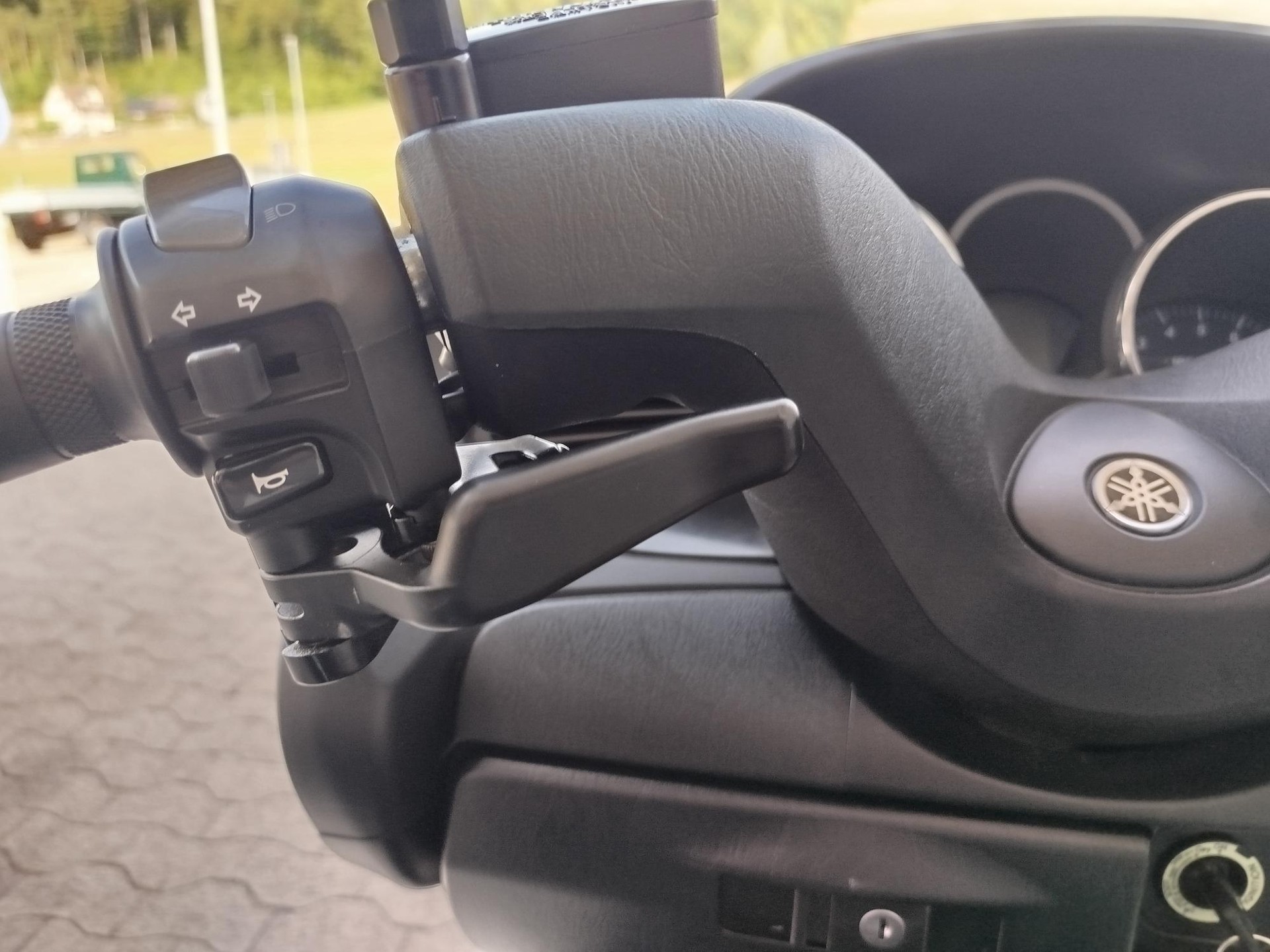 YAMAHA YP 400-image-10