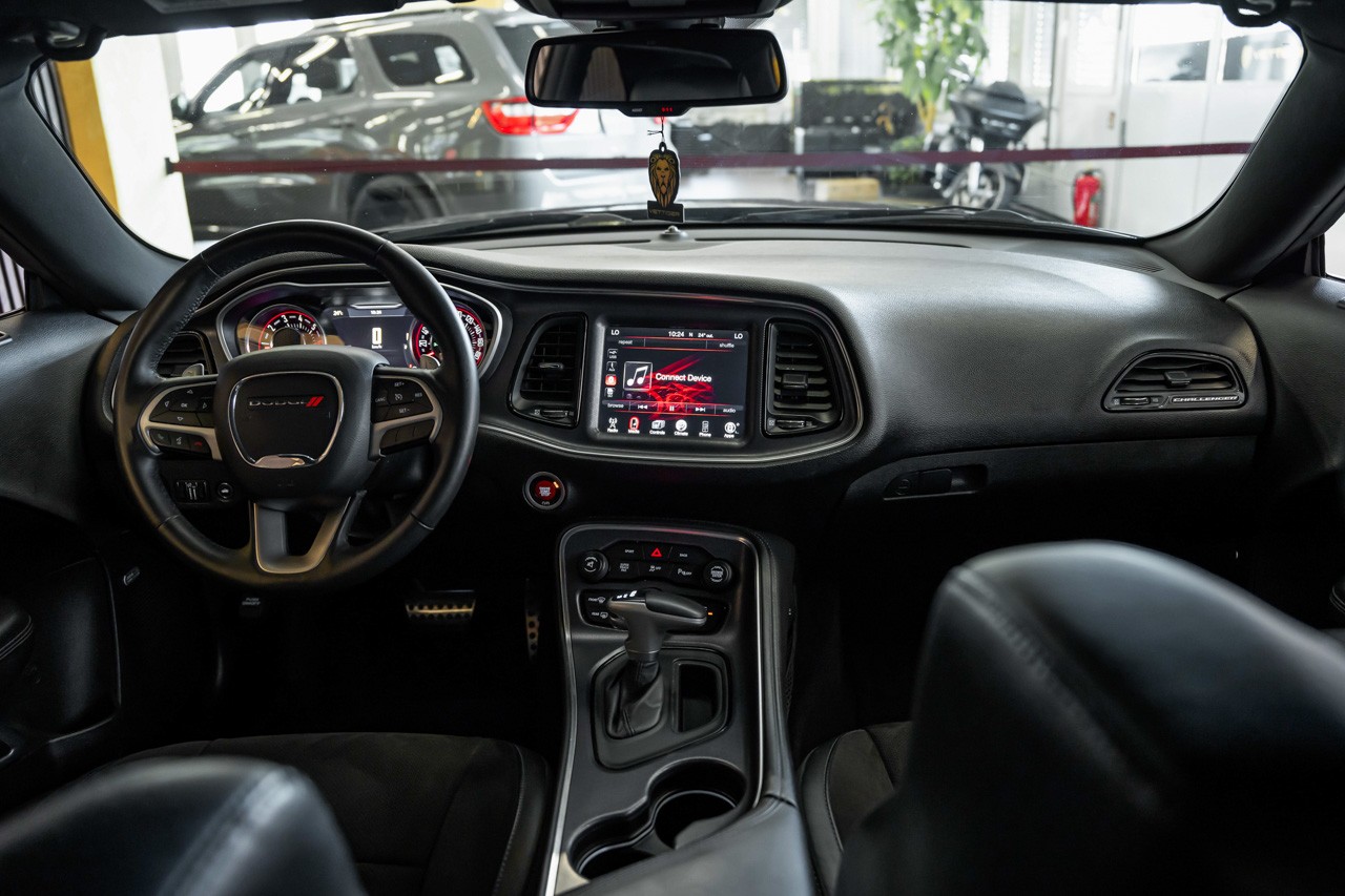 DODGE Challenger 6.4 V8 SRT HEMI-image-11