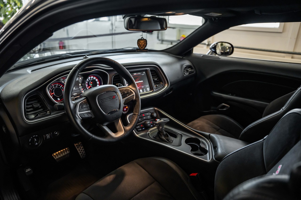 DODGE Challenger 6.4 V8 SRT HEMI-image-12