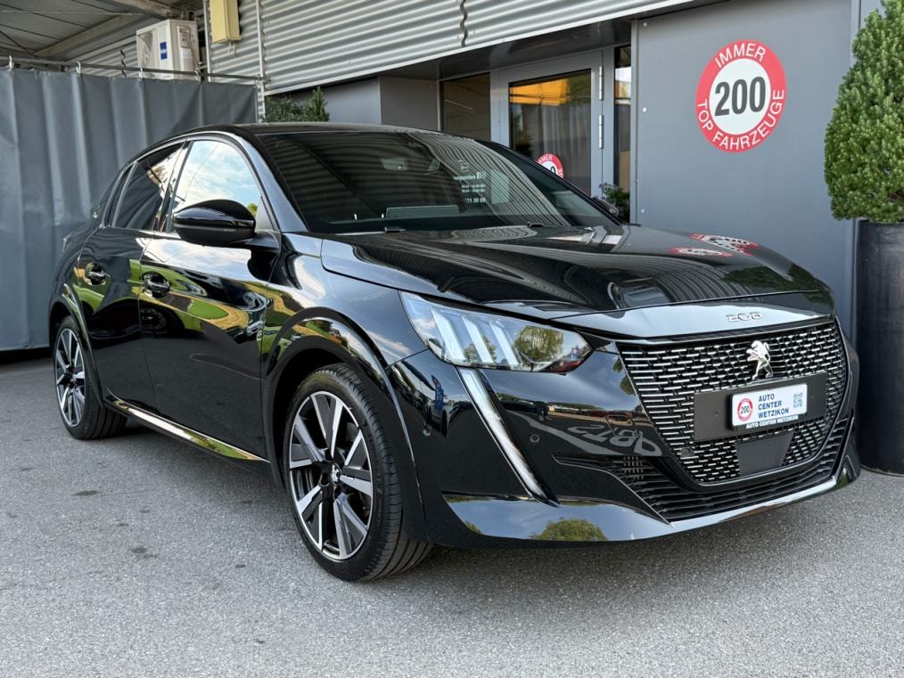 PEUGEOT 208 1.2 PureTech GT Line EAT8-image-1