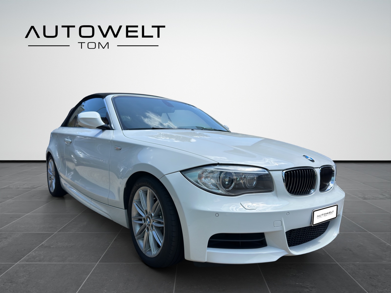 BMW 135i Cabrio DSG M-Sportpaket *Facelift* ** MOTORSCHADEN **-image-4