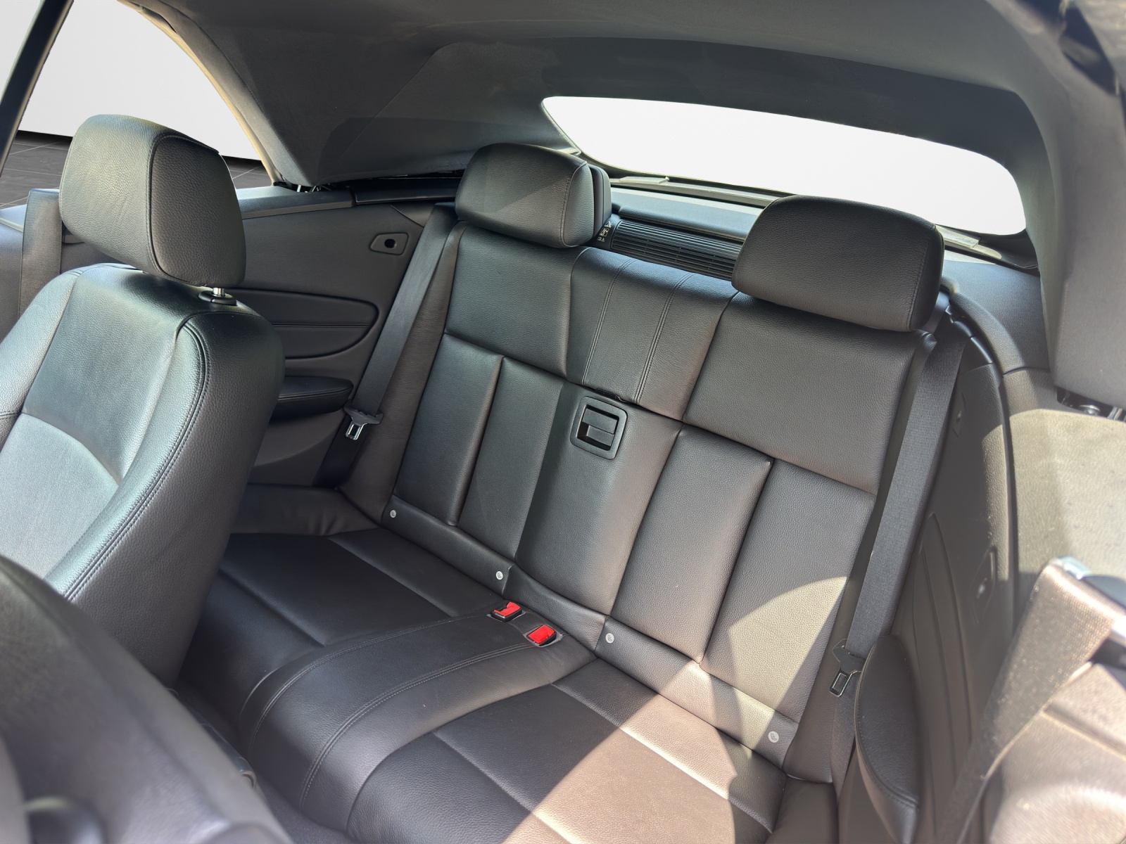 BMW 135i Cabrio DSG M-Sportpaket *Facelift* ** MOTORSCHADEN **-image-9